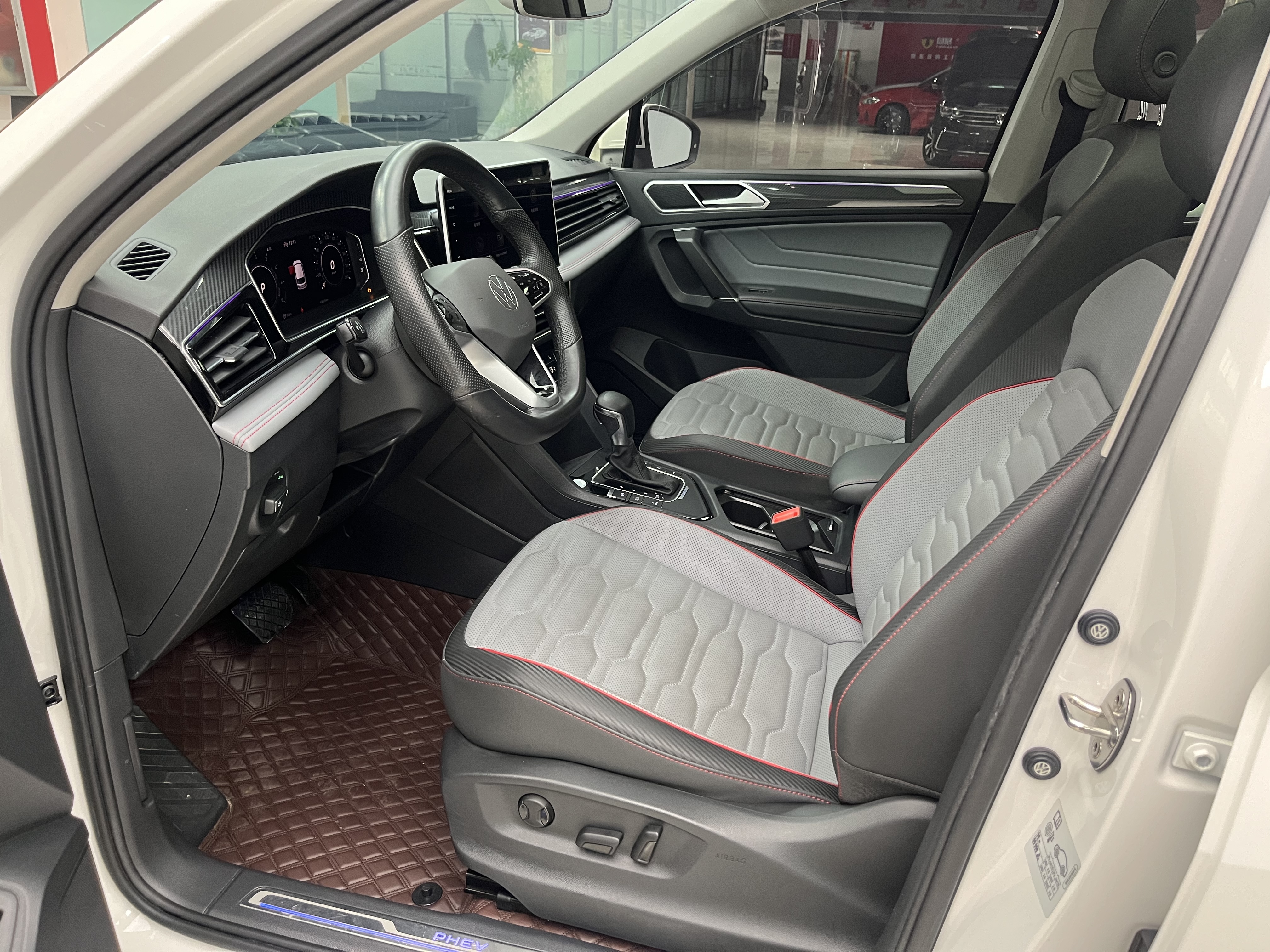 Volkswagen Tiguan L New Energy 2022 car image #12