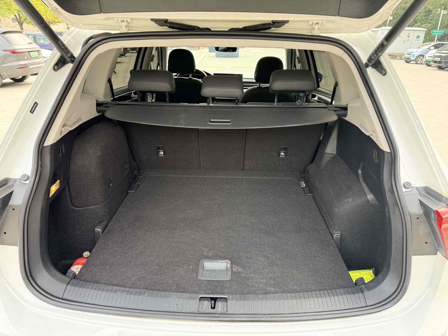 Volkswagen Tiguan L New Energy 2022 imagen de coche #12