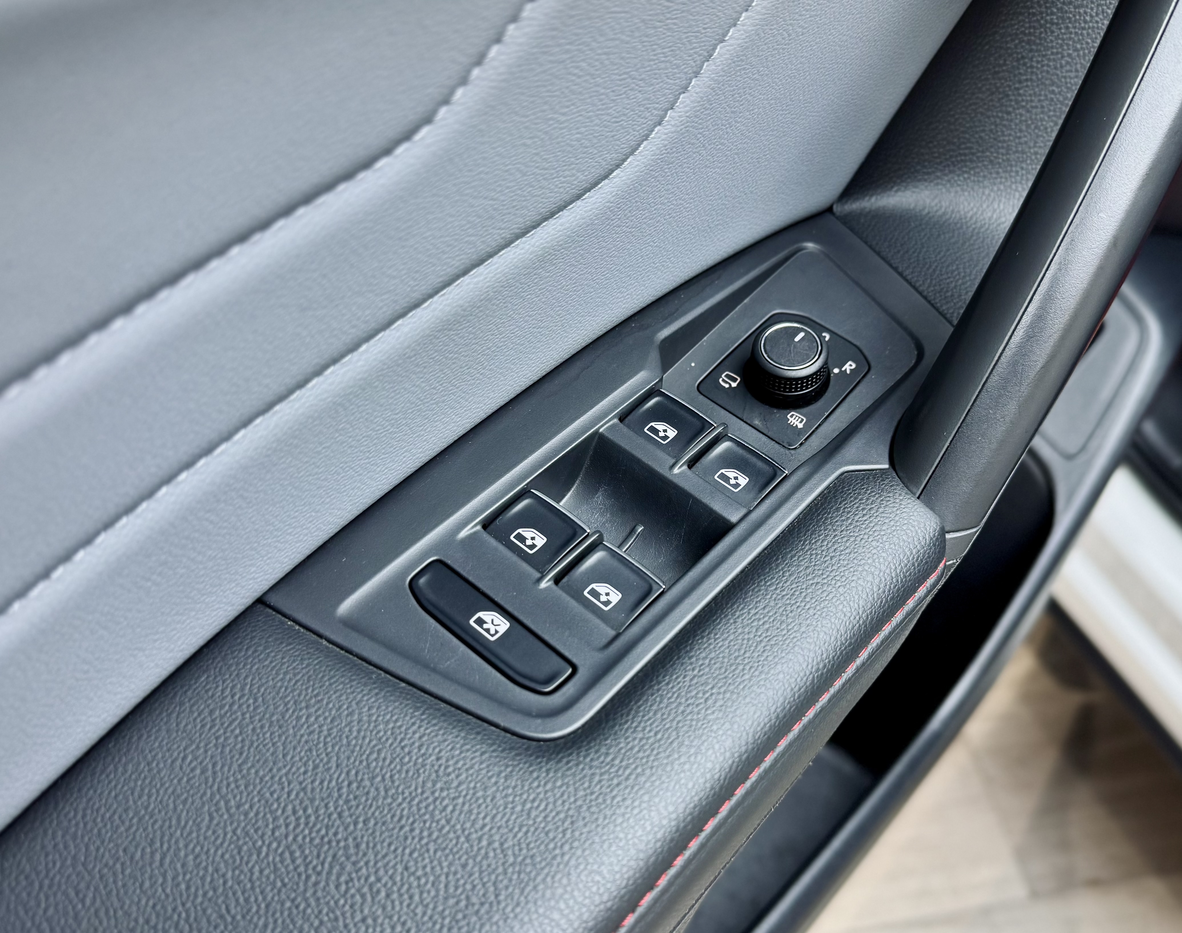 Volkswagen Tiguan X 2023 car image #12