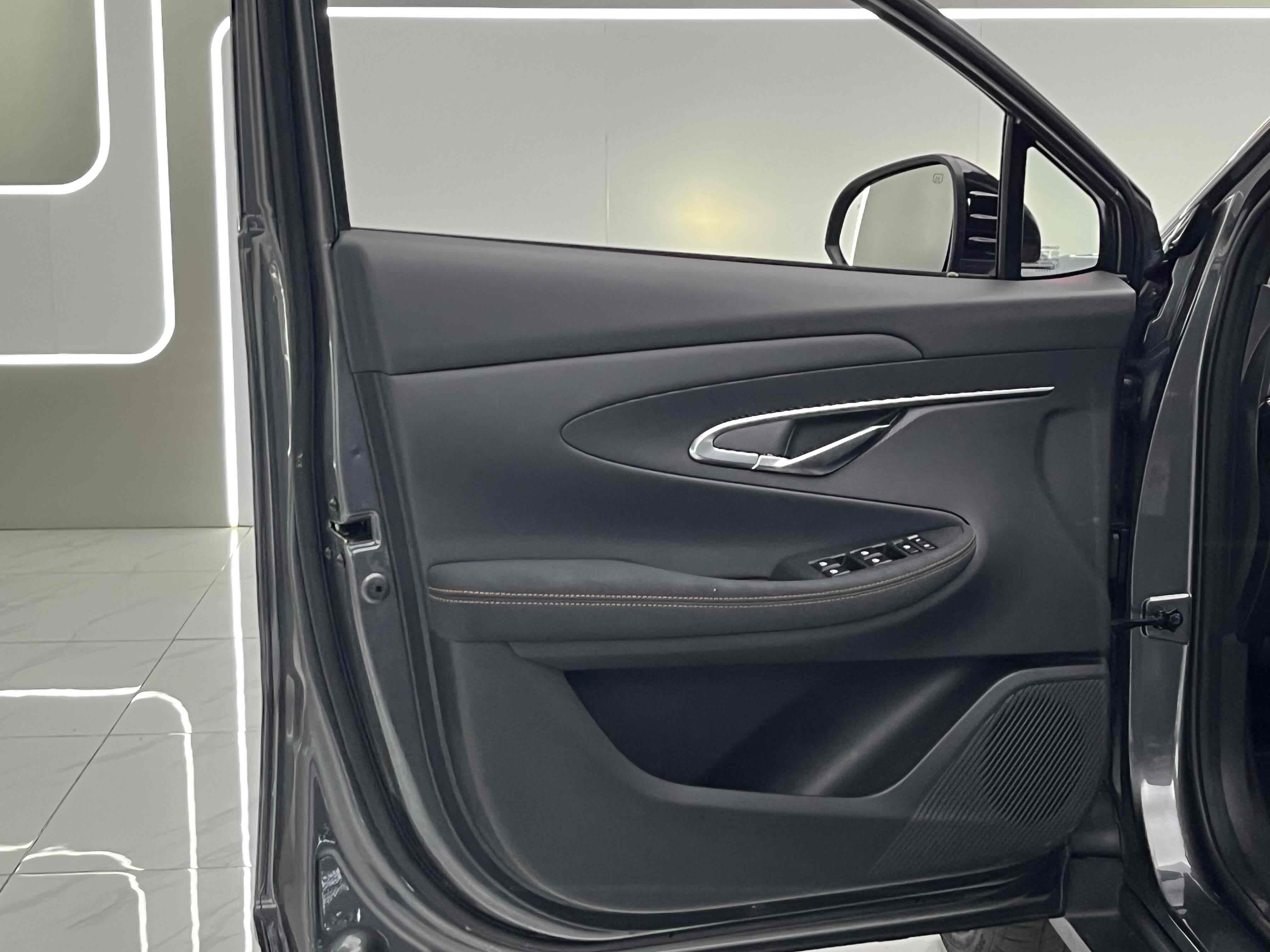 Changan UNI-T 2022 car image #12