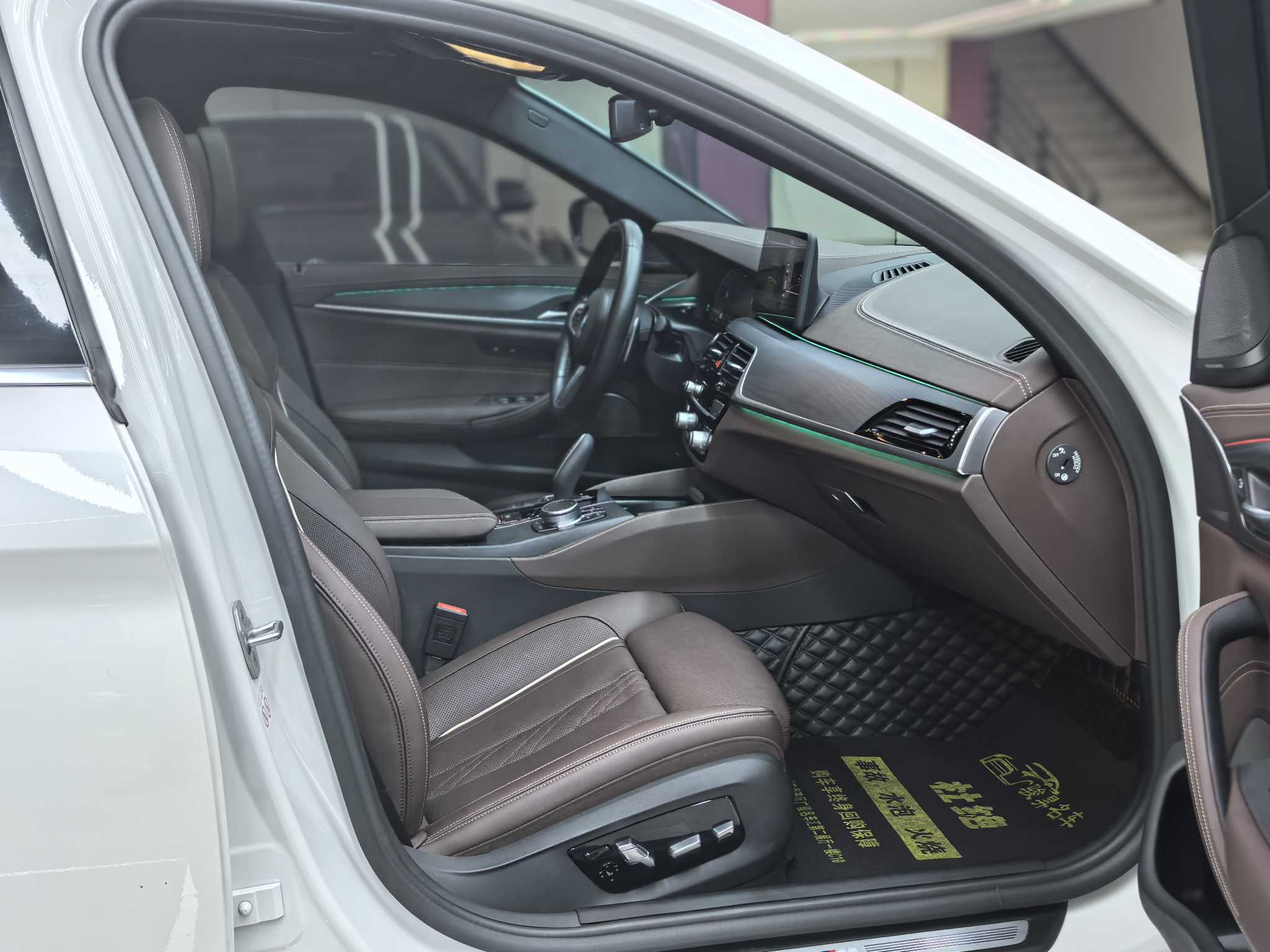 BMW 5 Series 2022 #12 BMW 5 Series 2022 car image #12