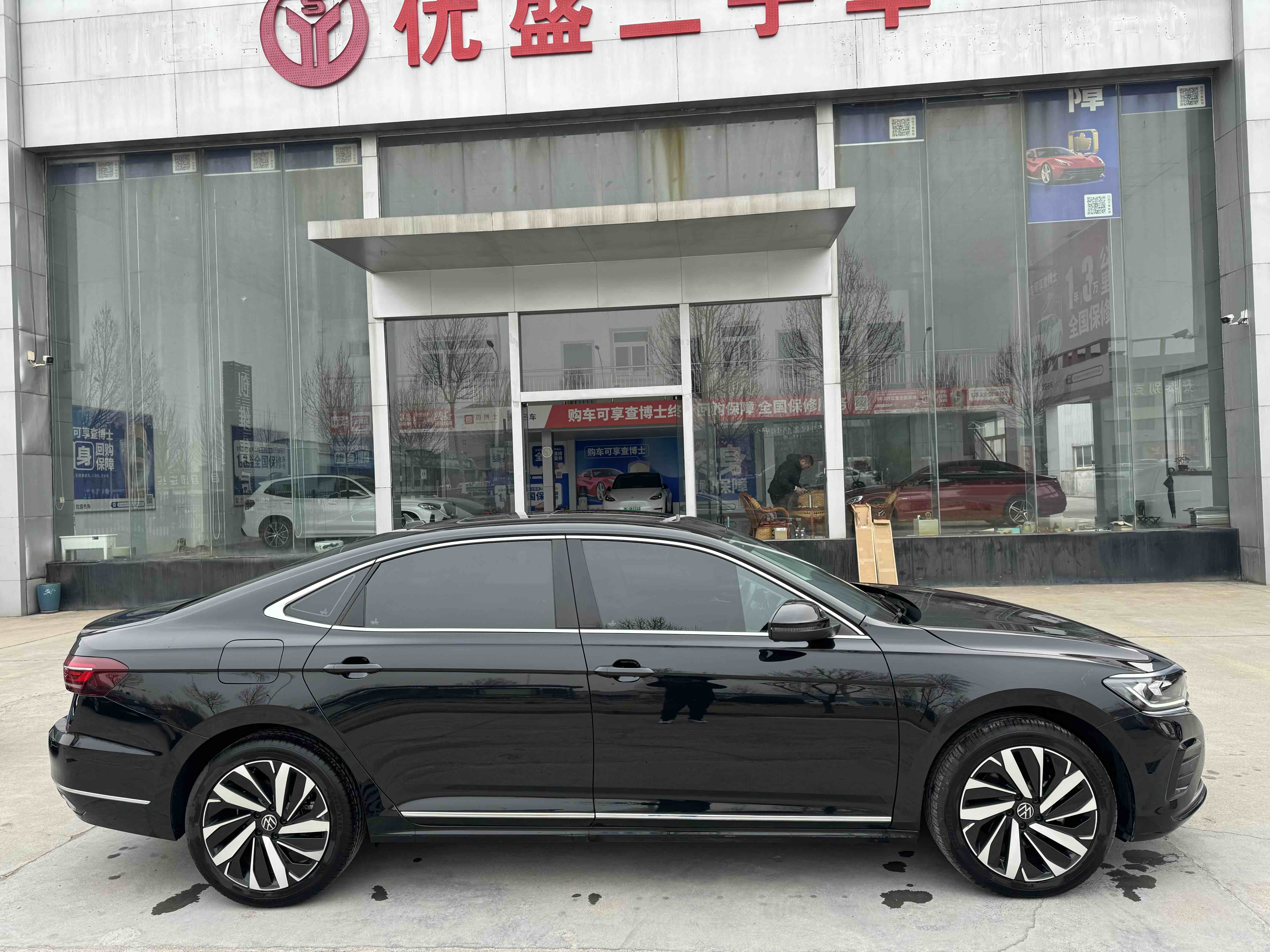 Volkswagen Passat 2022 immagine di auto #12