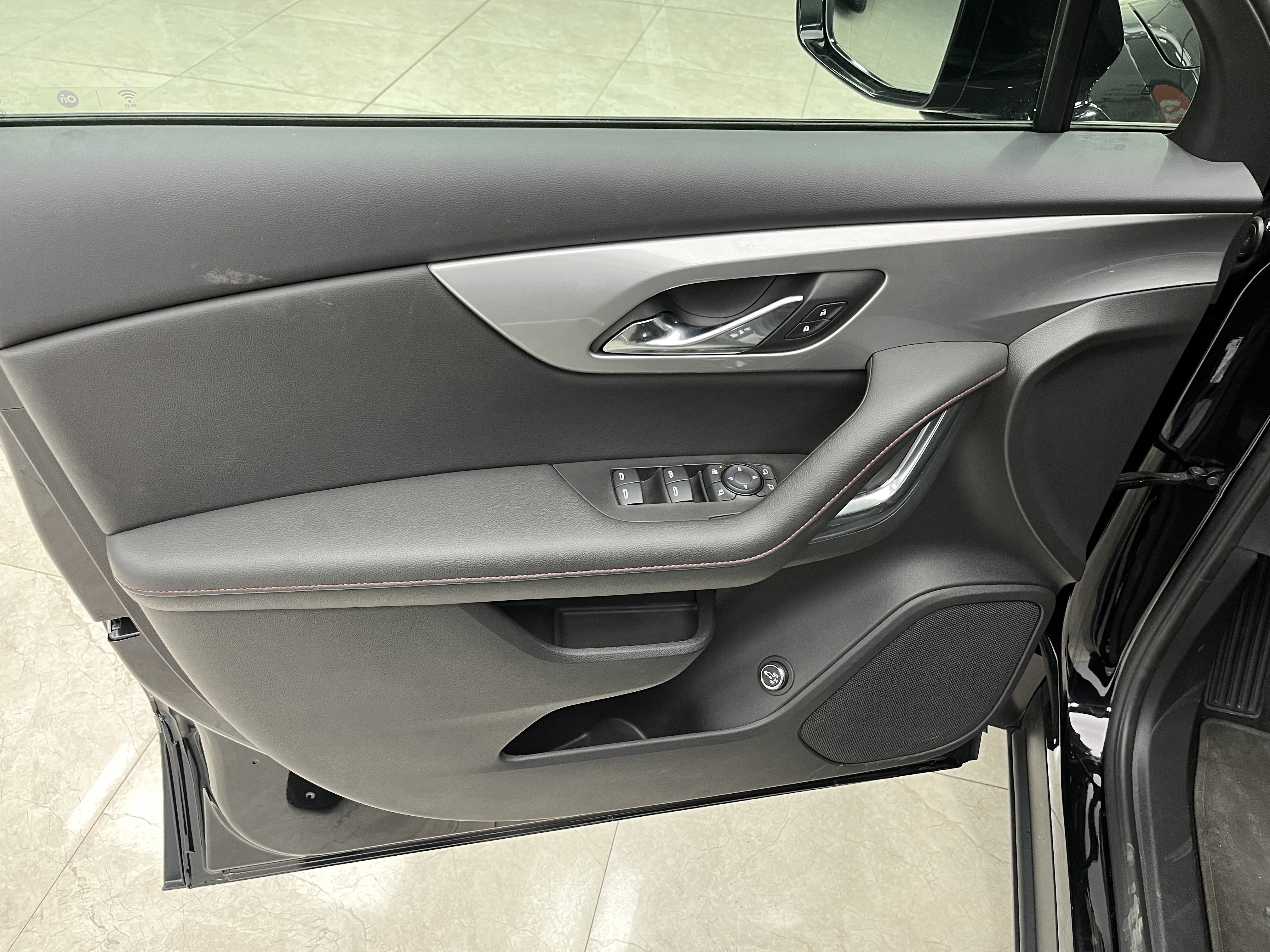 Chevrolet Blazer 2023 #12 Chevrolet Blazer 2023 car image #12