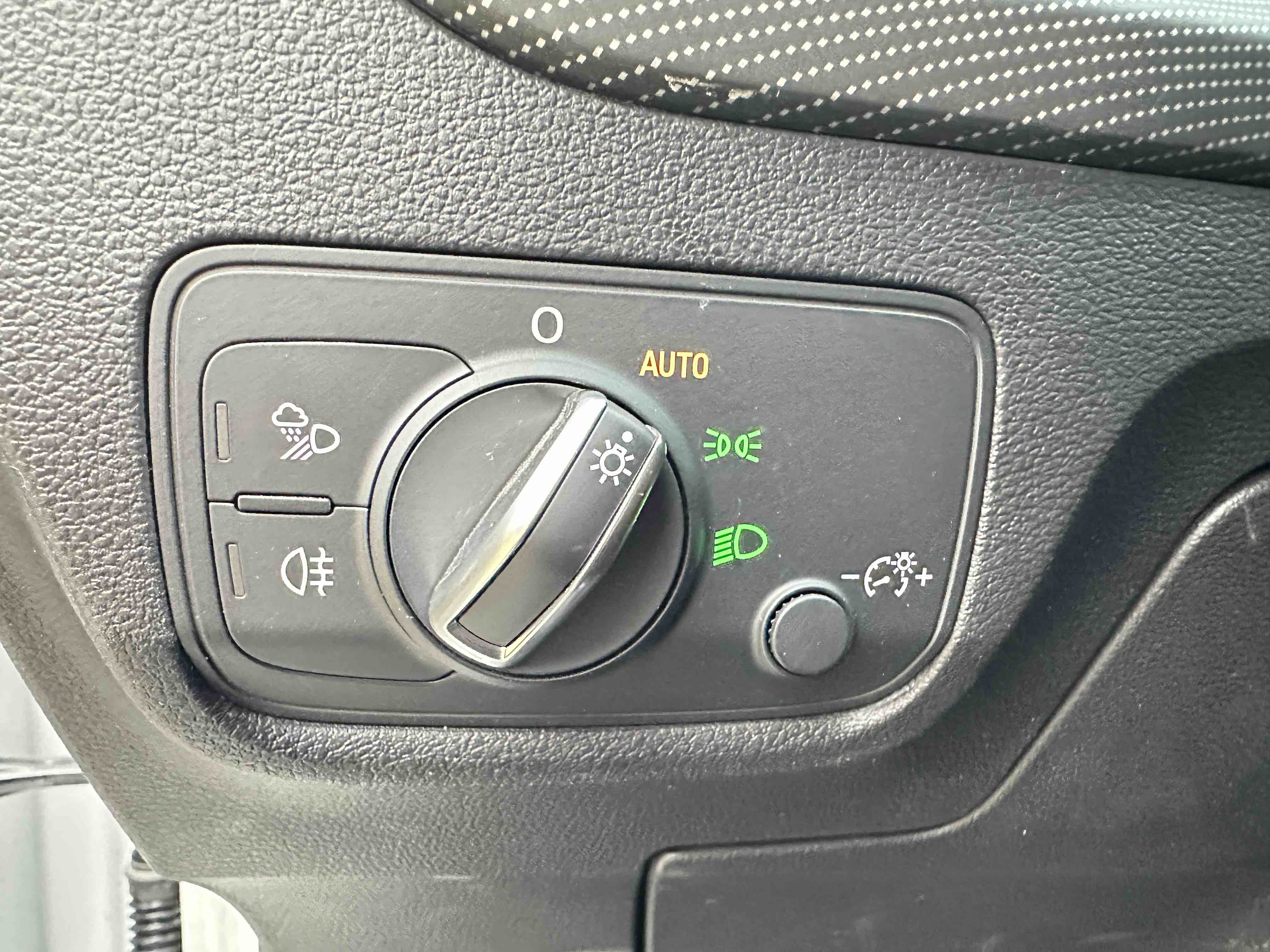 Q2L 2022 #12 Q2L 2022 car image #12