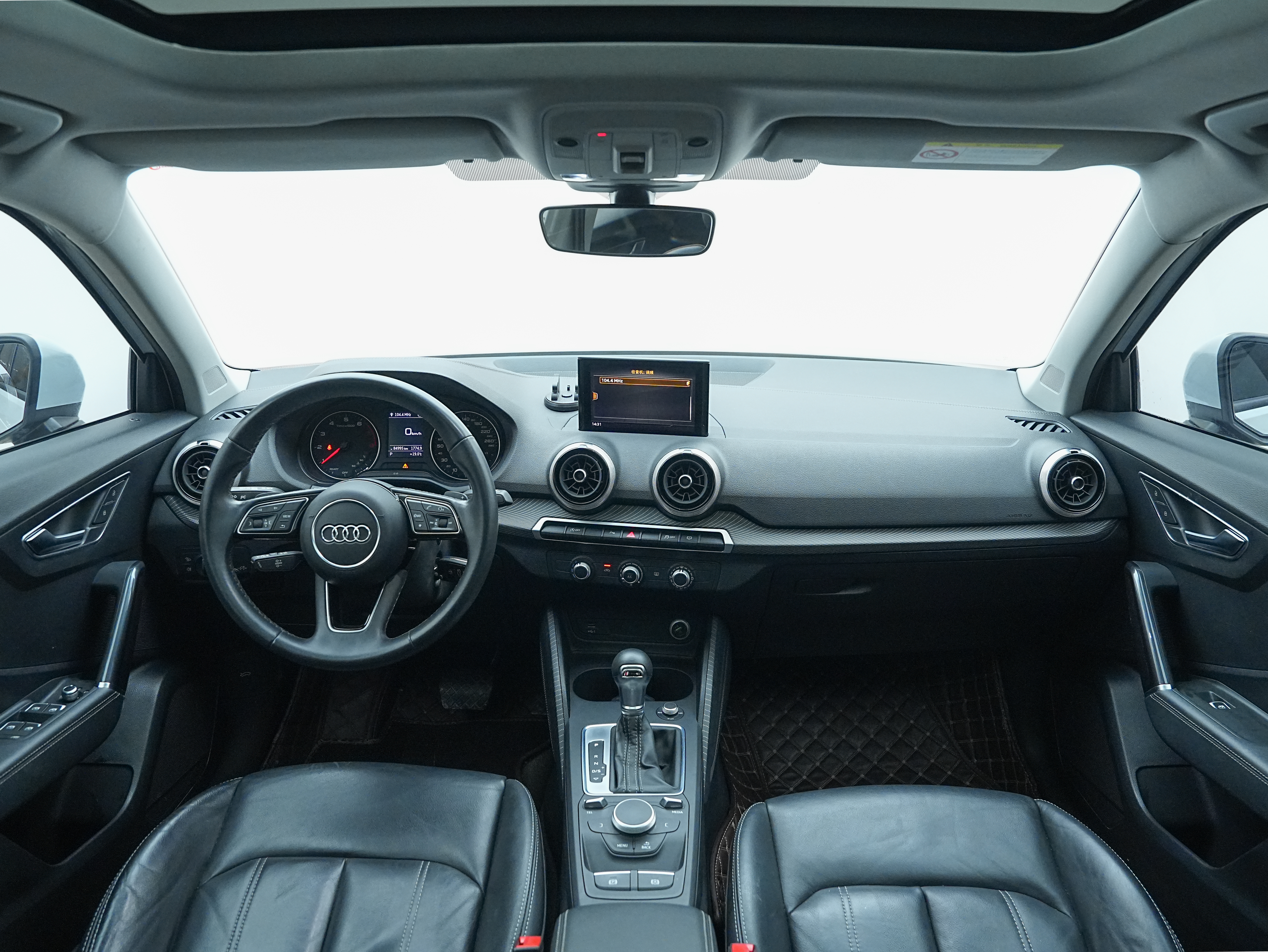 Audi Q2L 2023 imagem de carro #12