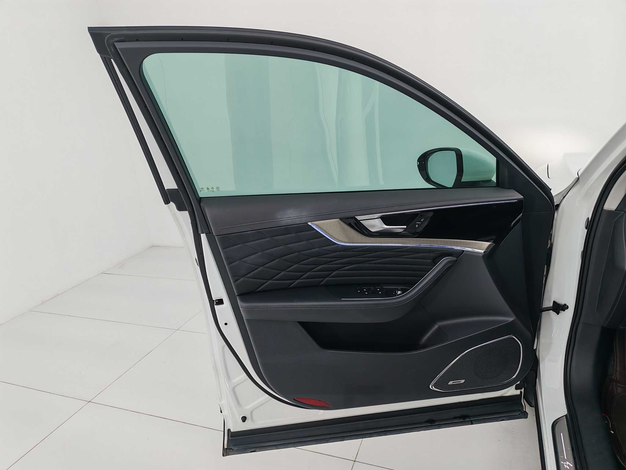 HongQi HS5 2022 #12 HongQi HS5 2022 car image #12