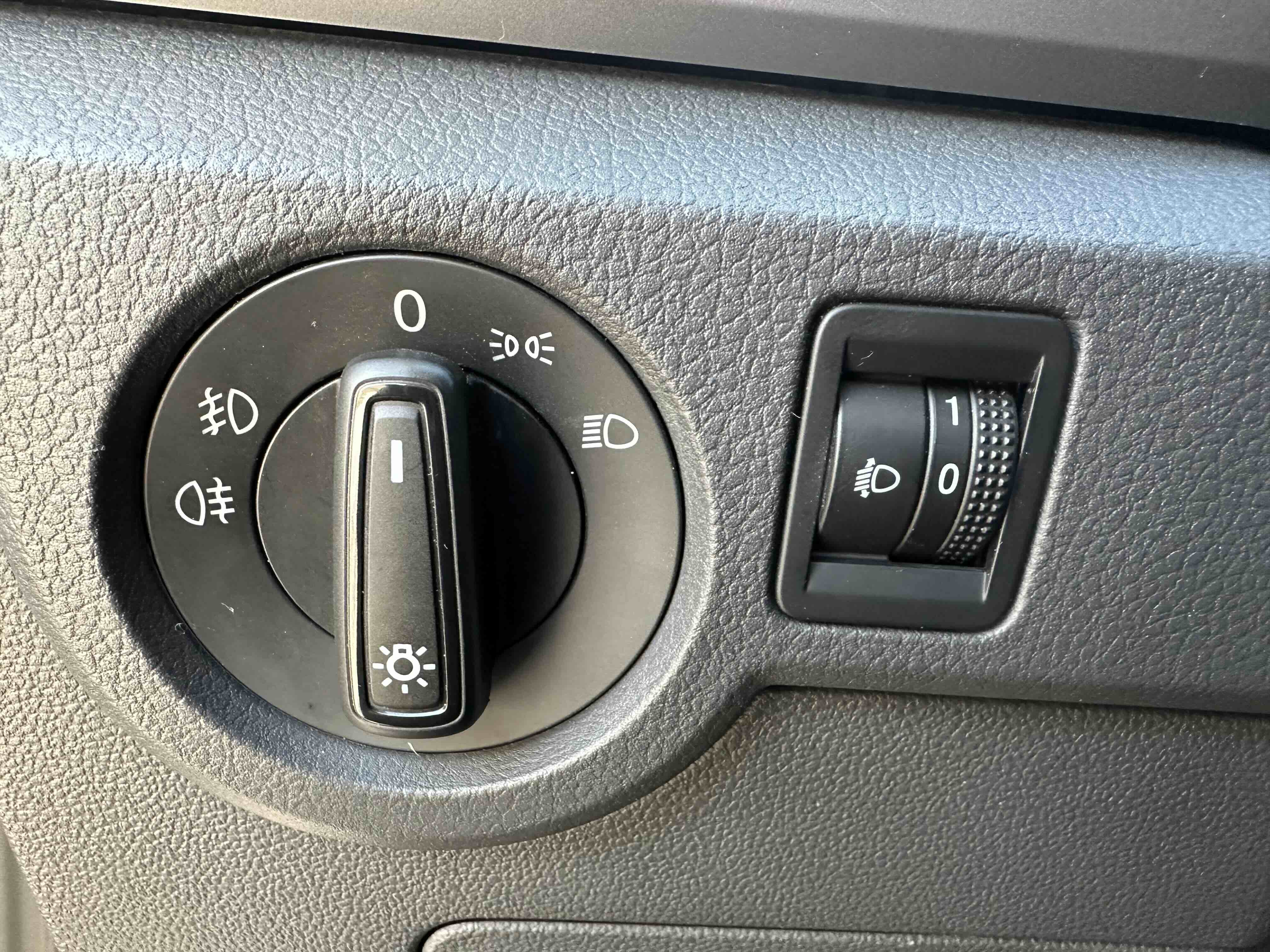 Volkswagen T-Cross 2022 car image #12