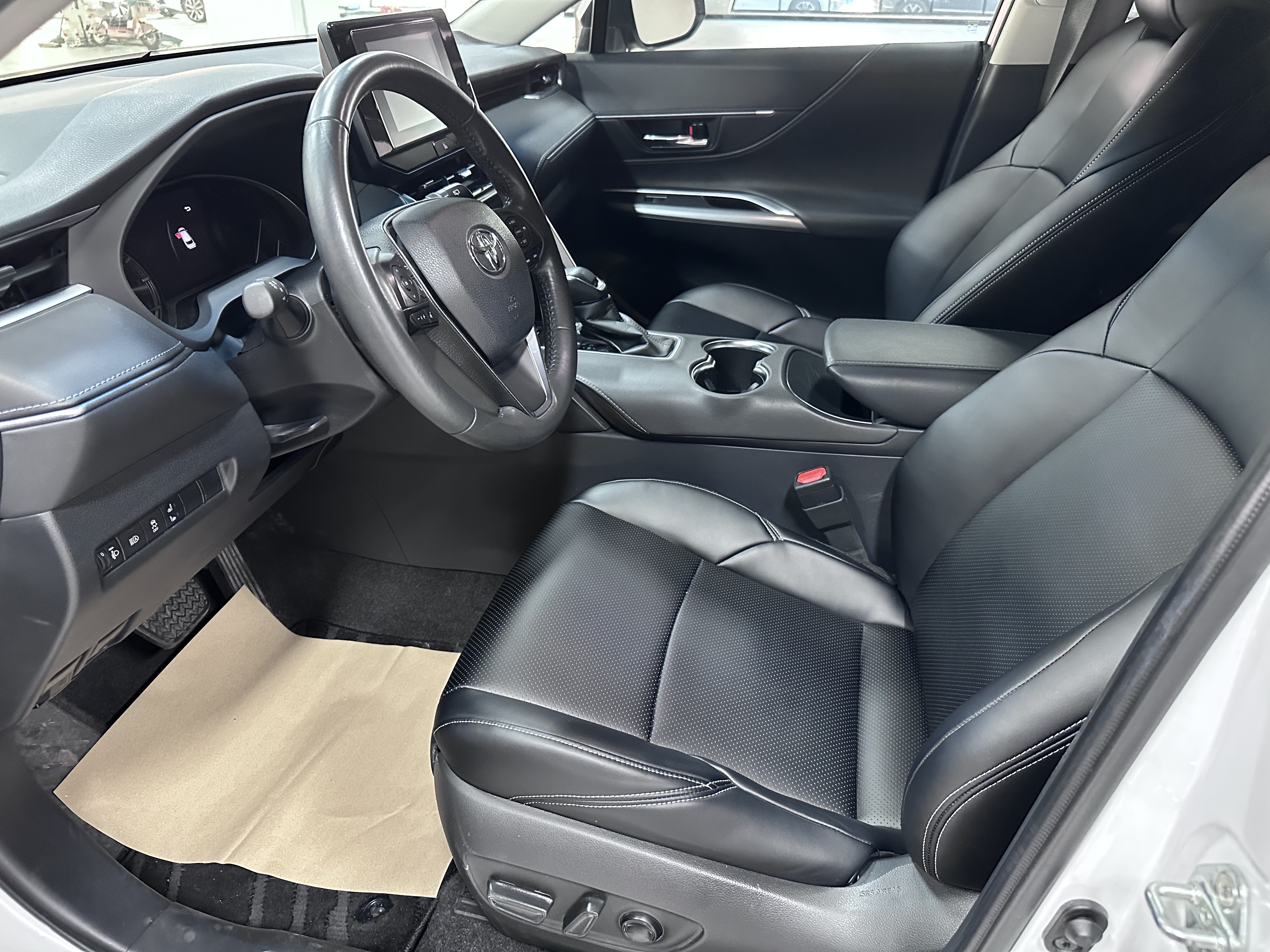 Toyota Harrier 2021 #12 Toyota Harrier 2021 car image #12