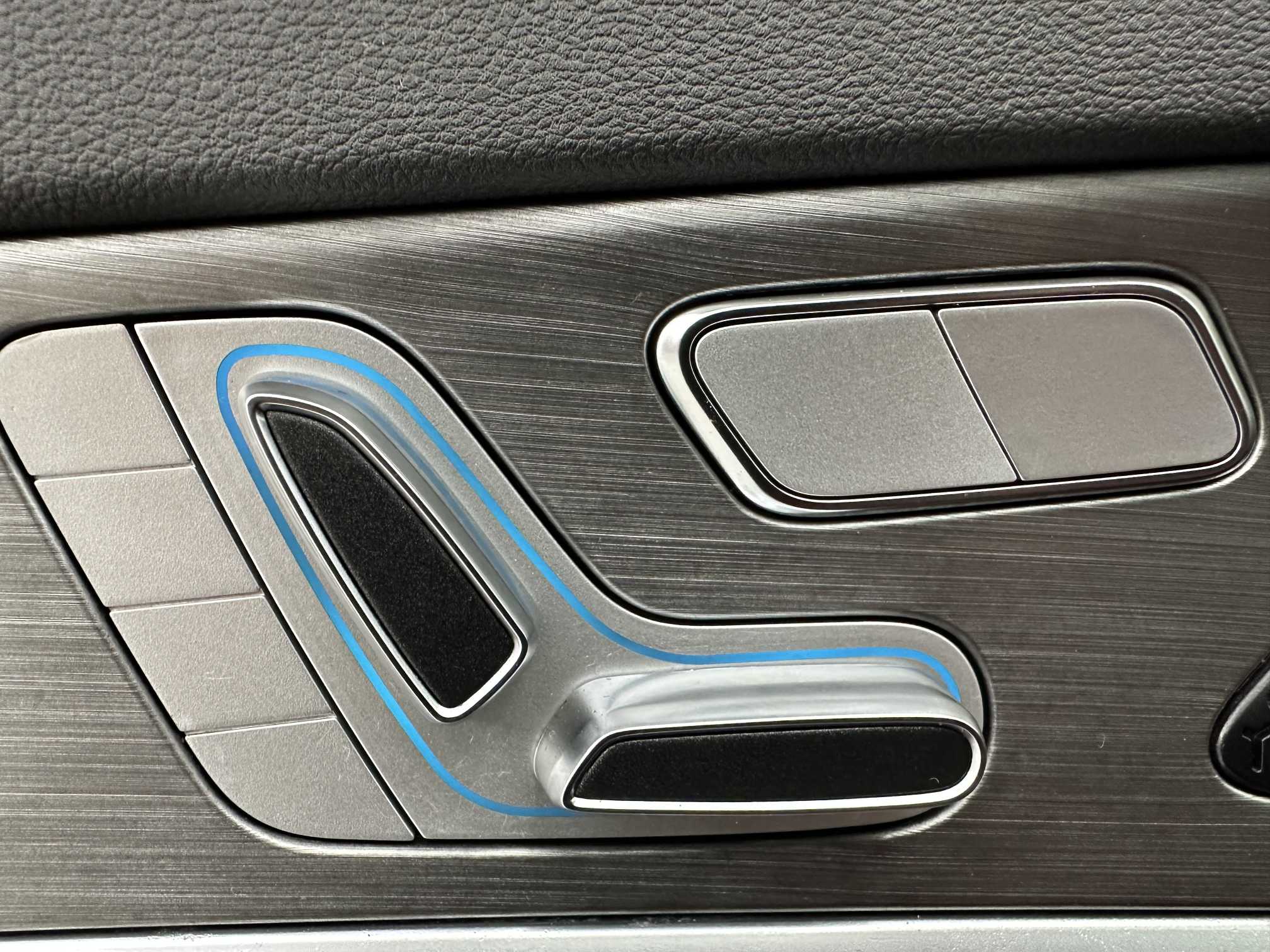 Jetour X70 PLUS 2022 car image #12