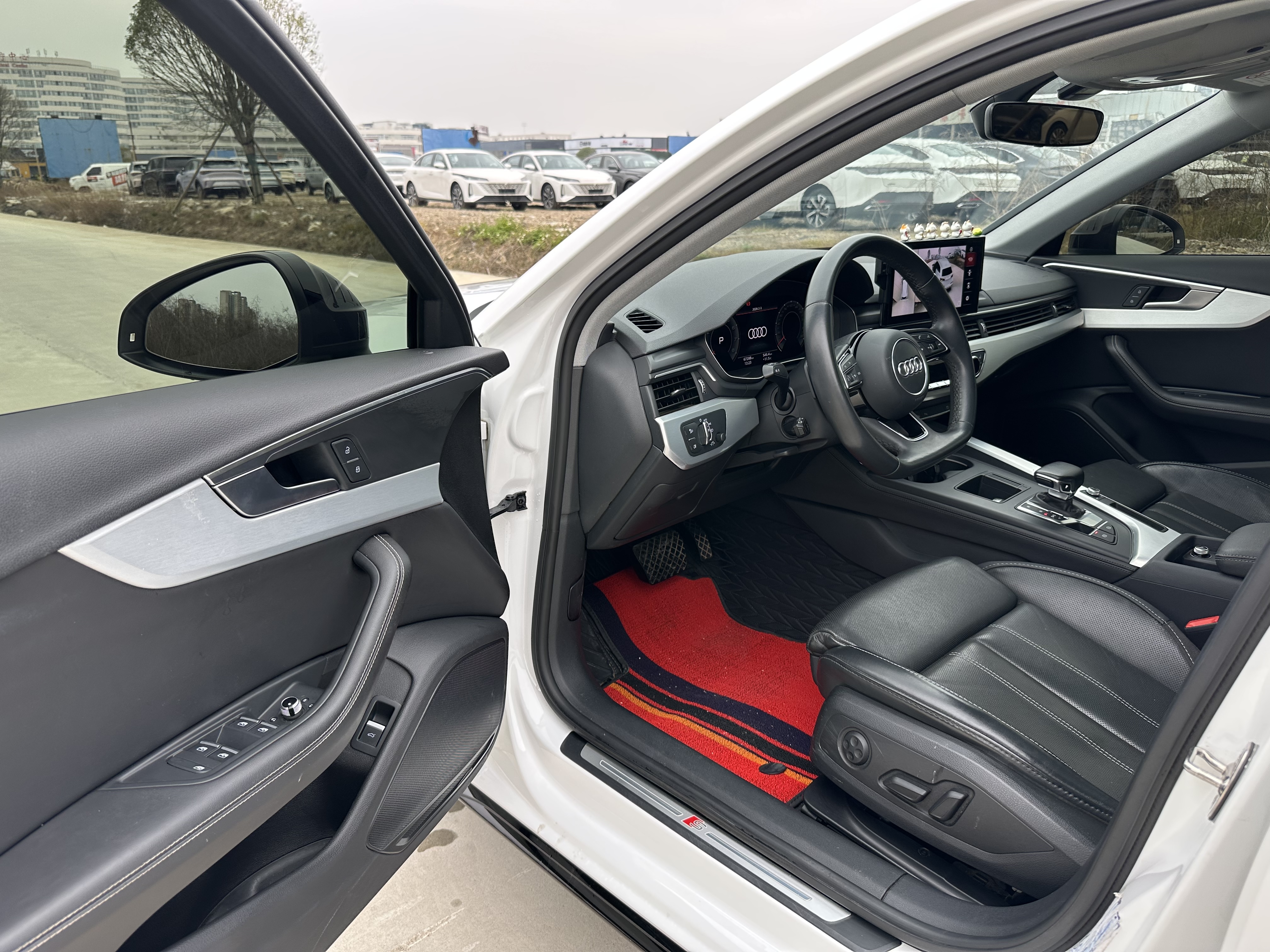 Audi A4L 2023 immagine di auto #12