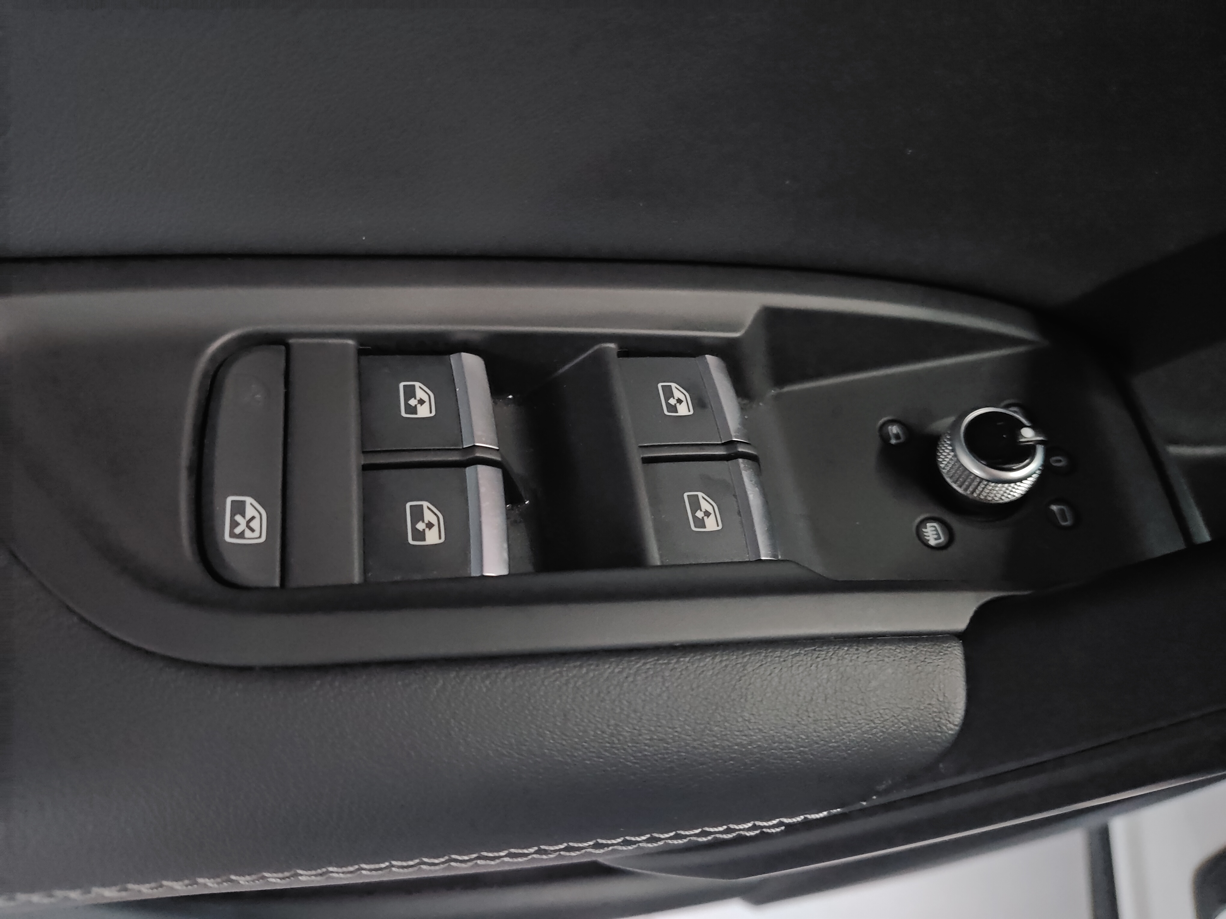 Audi Q5L Sportback 2022 car image #12