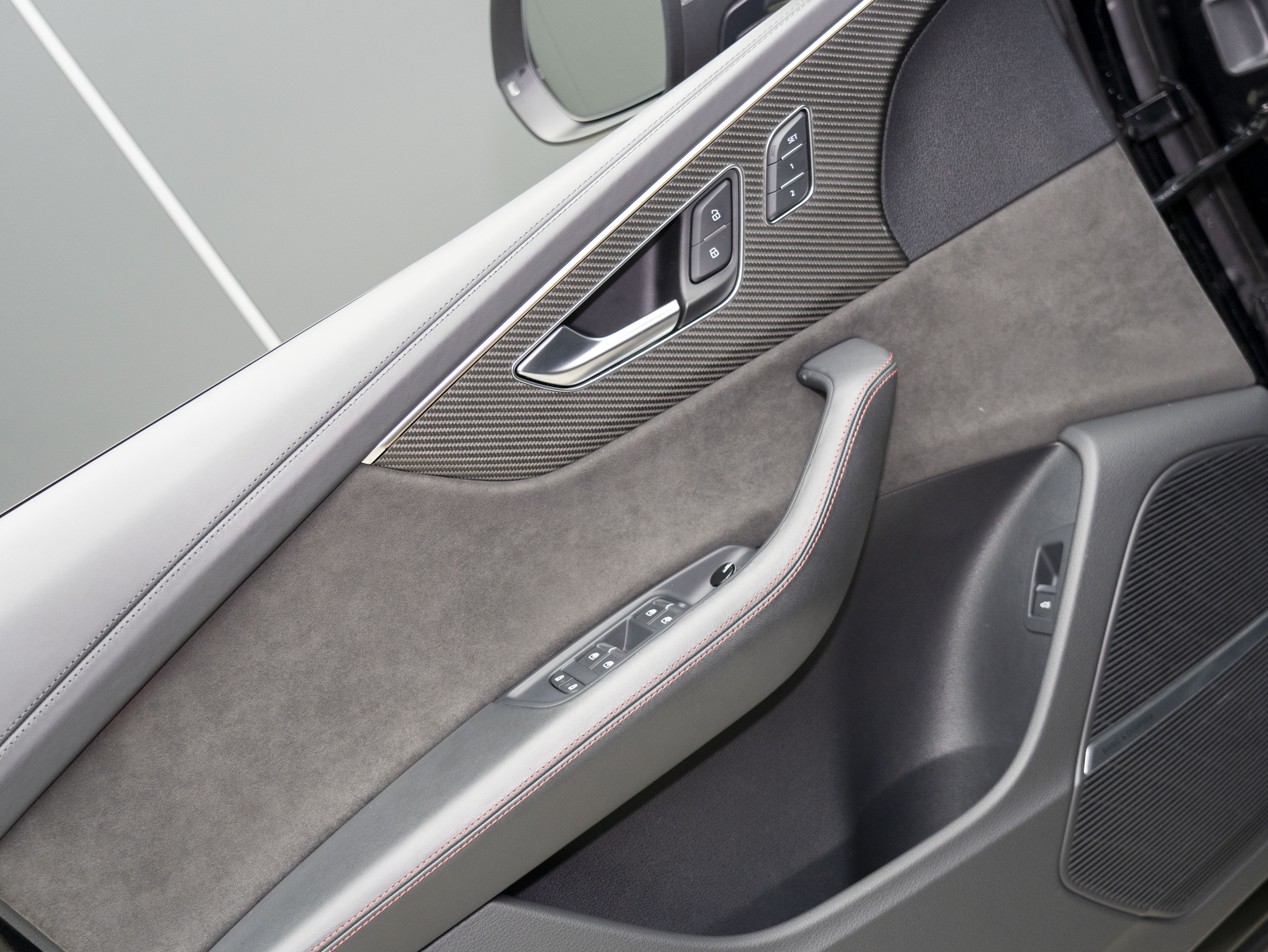 Audi RS Q8 2022 #12 Audi RS Q8 2022 car image #12