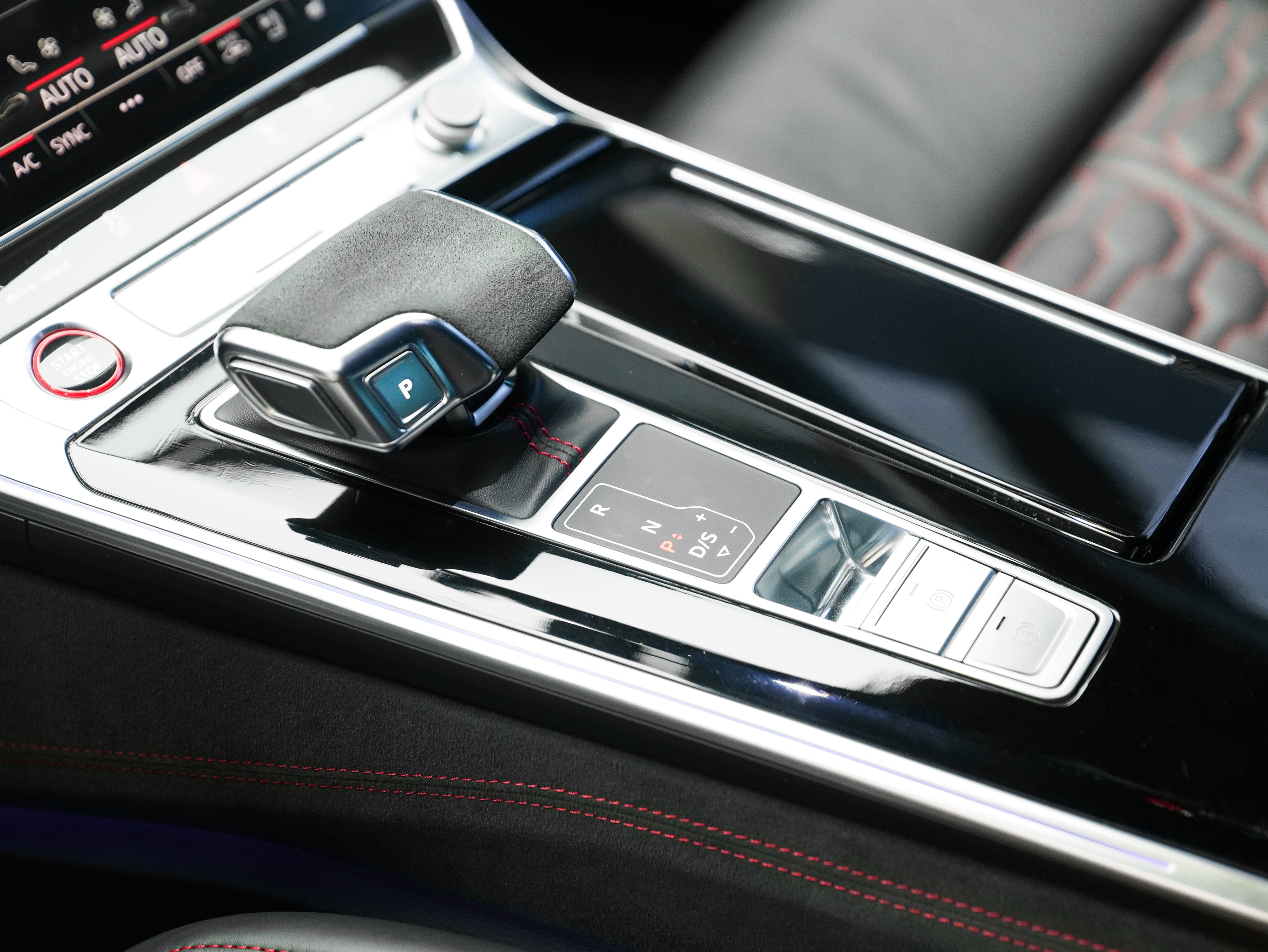 Audi RS 7 2023 car image #12