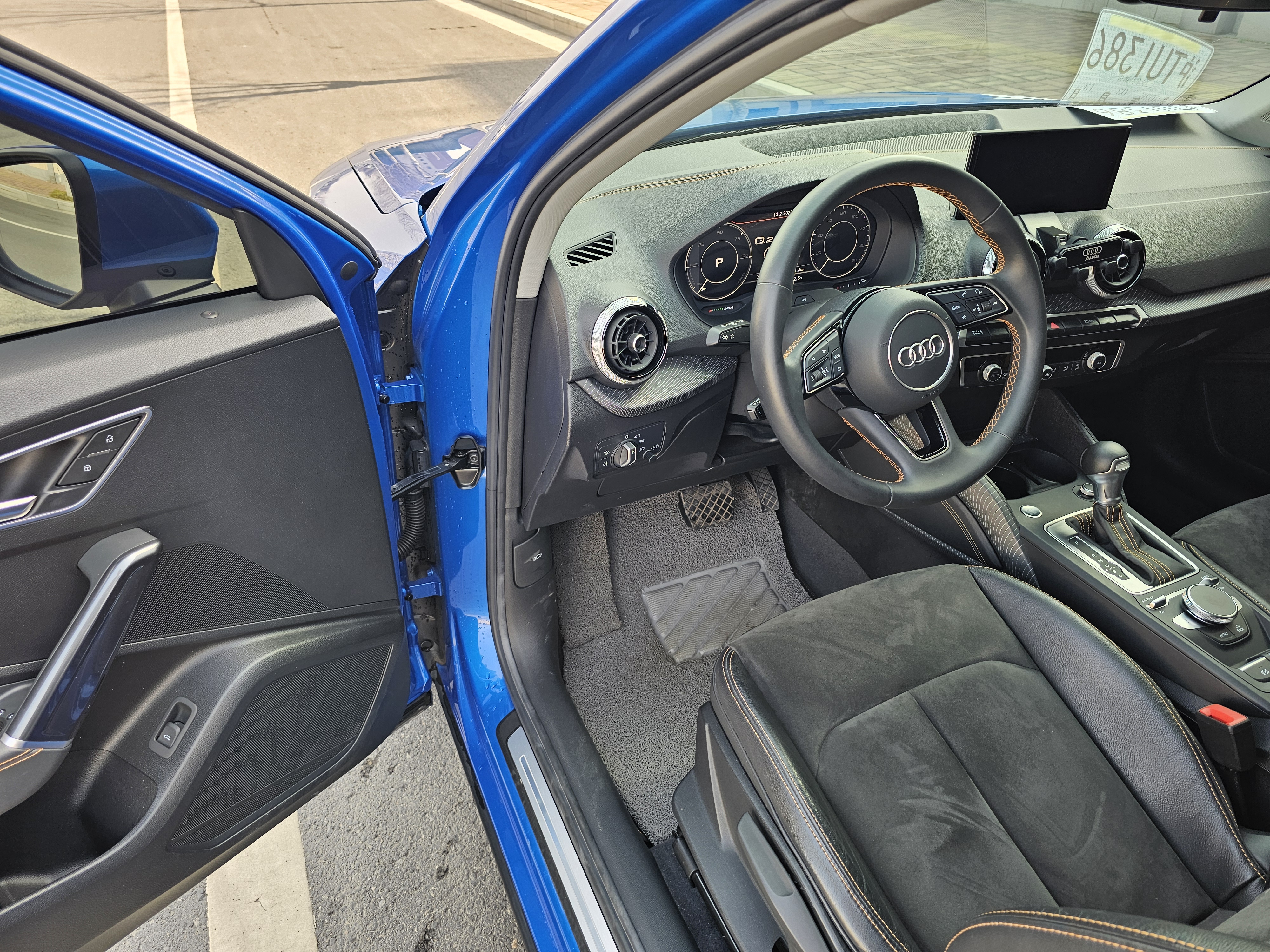 Q2L e-tron 2022 #12 Q2L e-tron 2022 car image #12