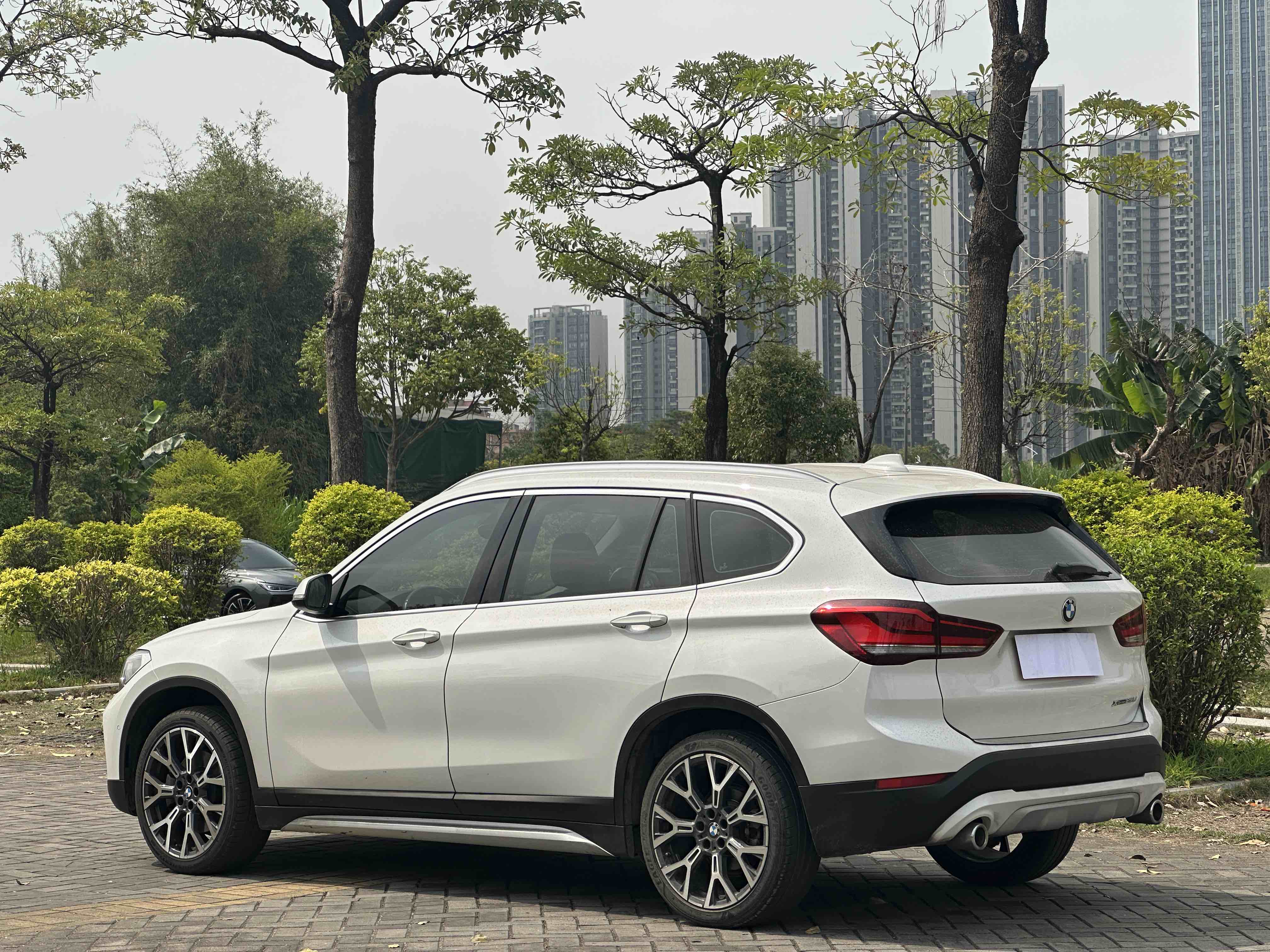 BMW X1 2022 car image #12