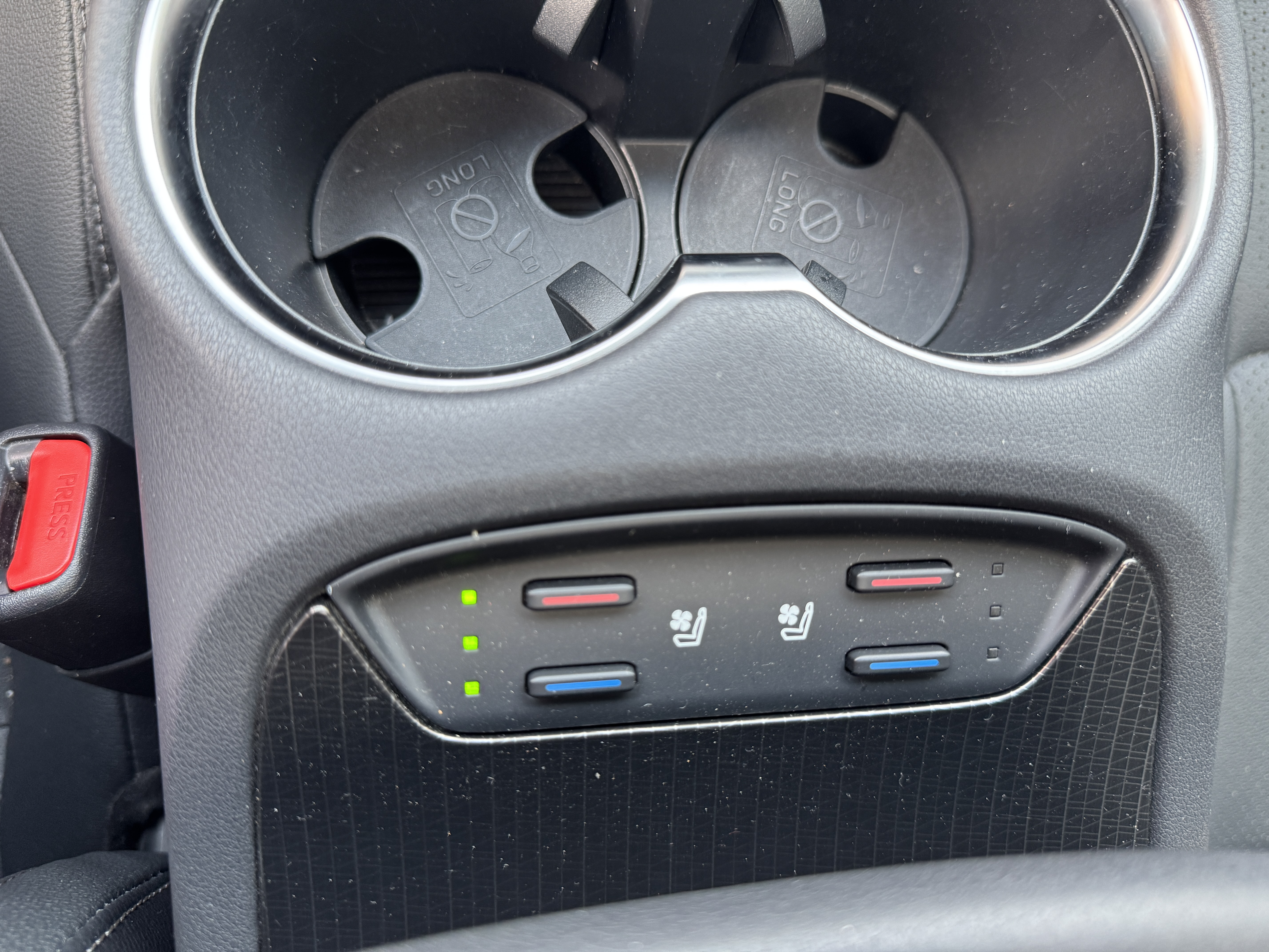 Toyota Venza 2024 car image #12