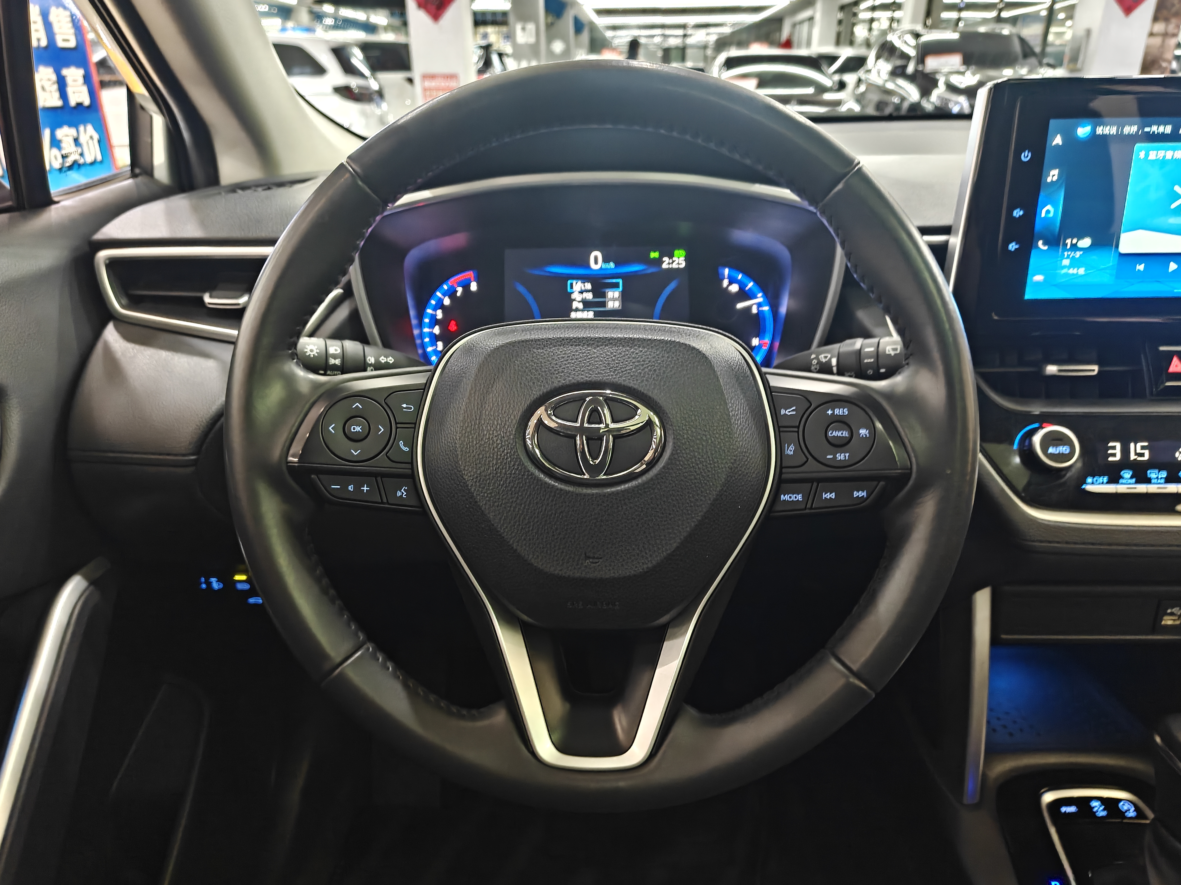 Corolla Cross 2022 car image #12