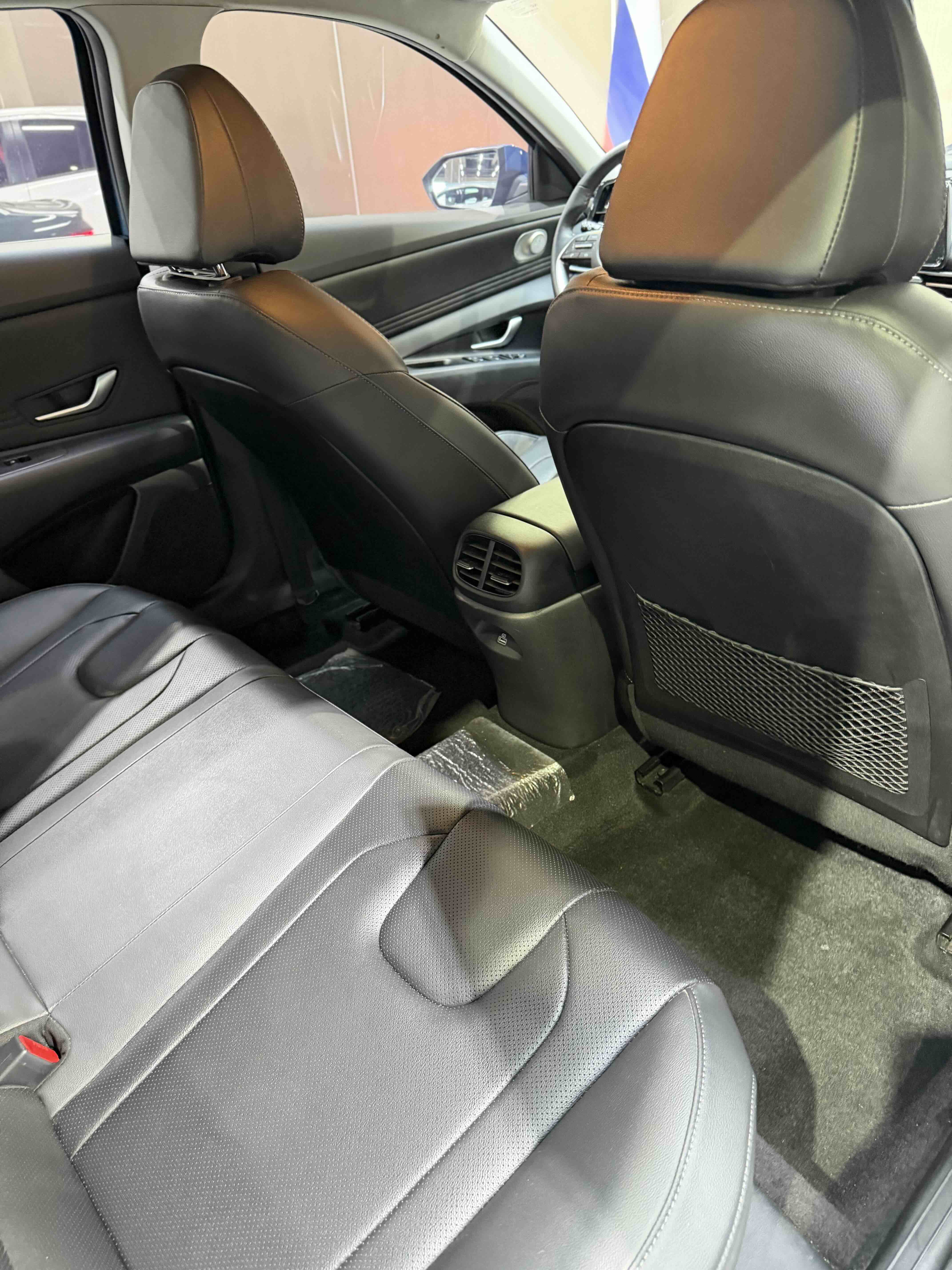 Hyundai Elantra 2022 car image #12