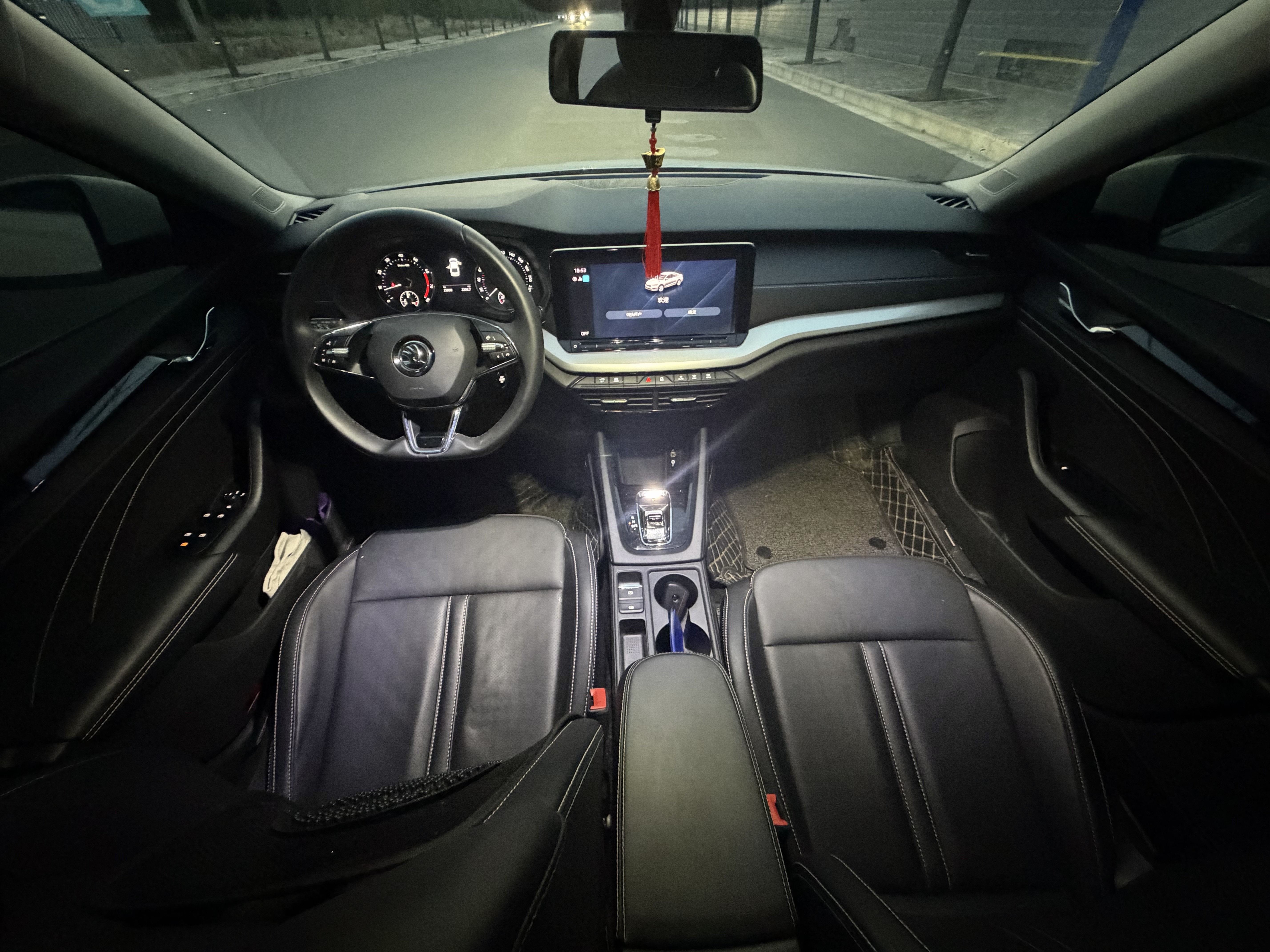 Skoda Octavia 2022 car image #12