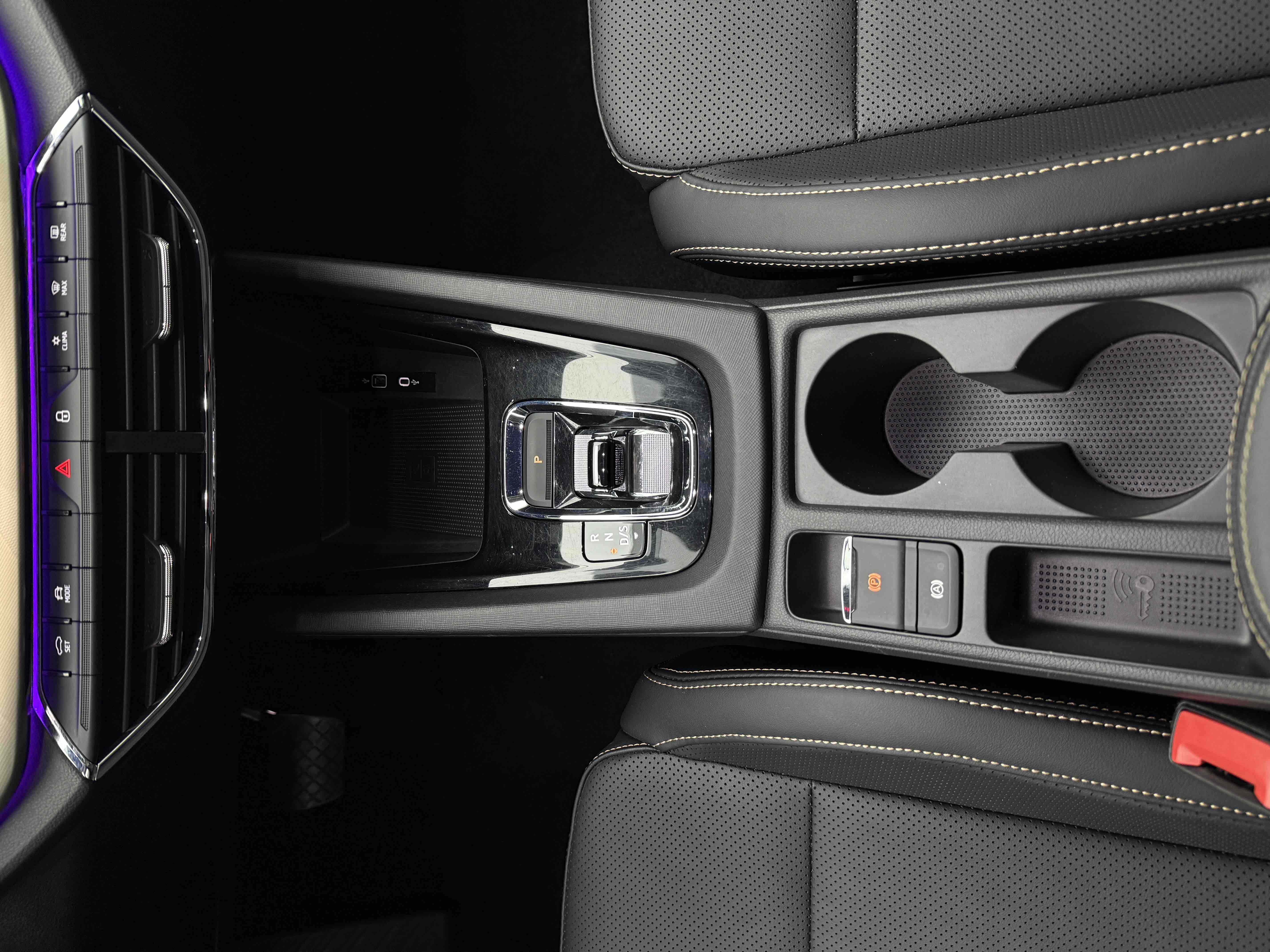 Skoda Octavia 2022 car image #12