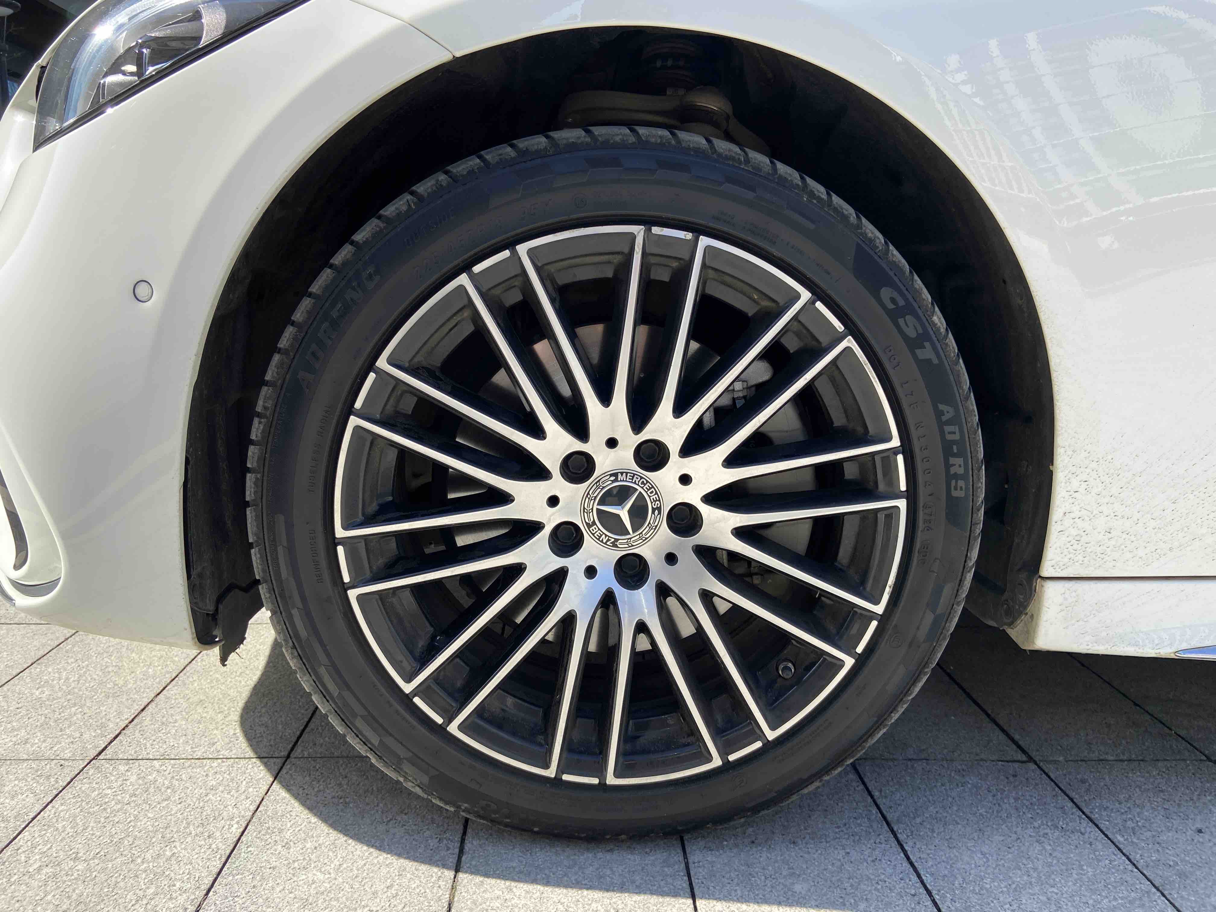 Mercedes-Benz C Class 2022 صورة سيارة #12