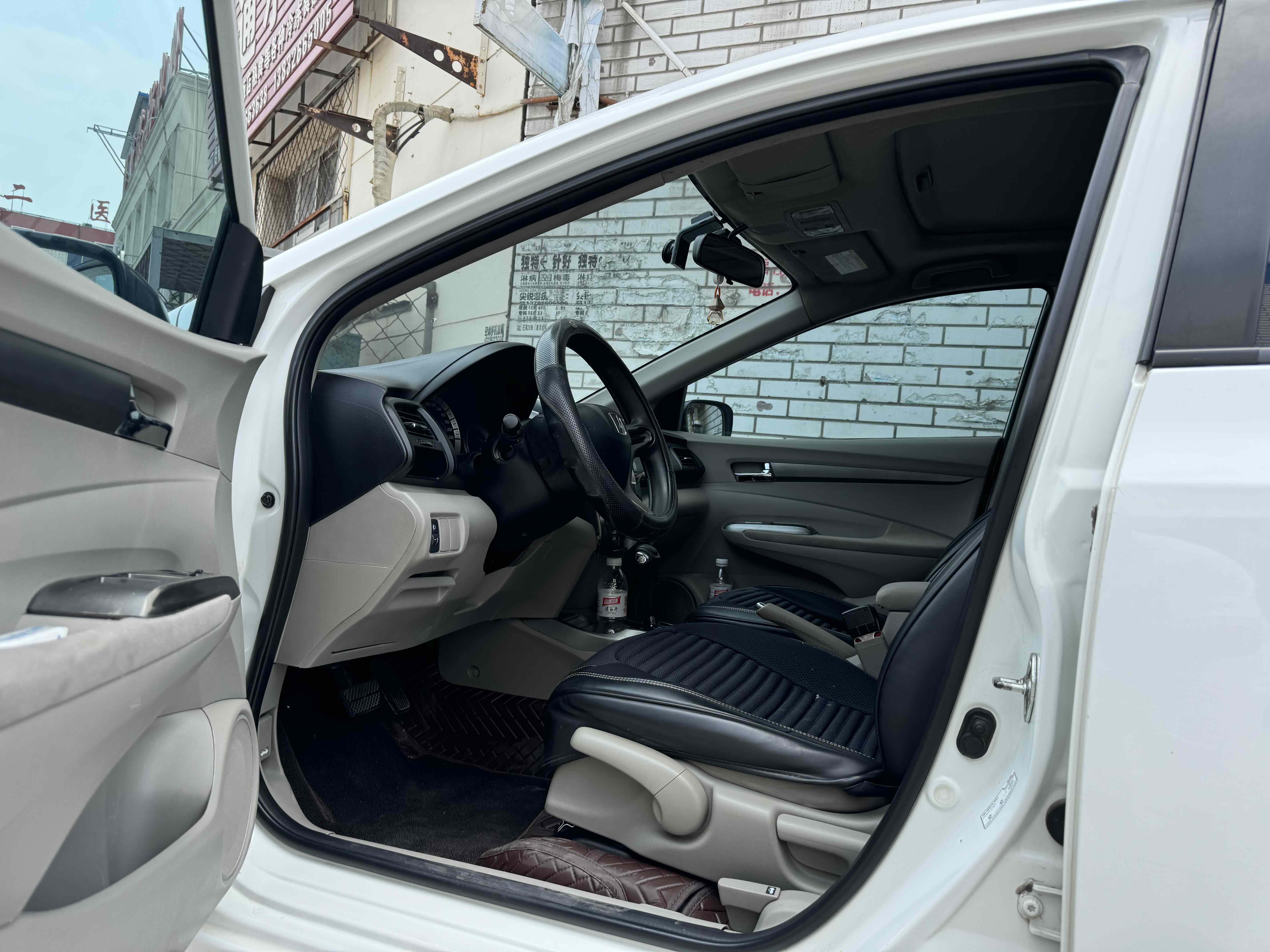 Honda City Classic 2014 #12 Honda City Classic 2014 car image #12