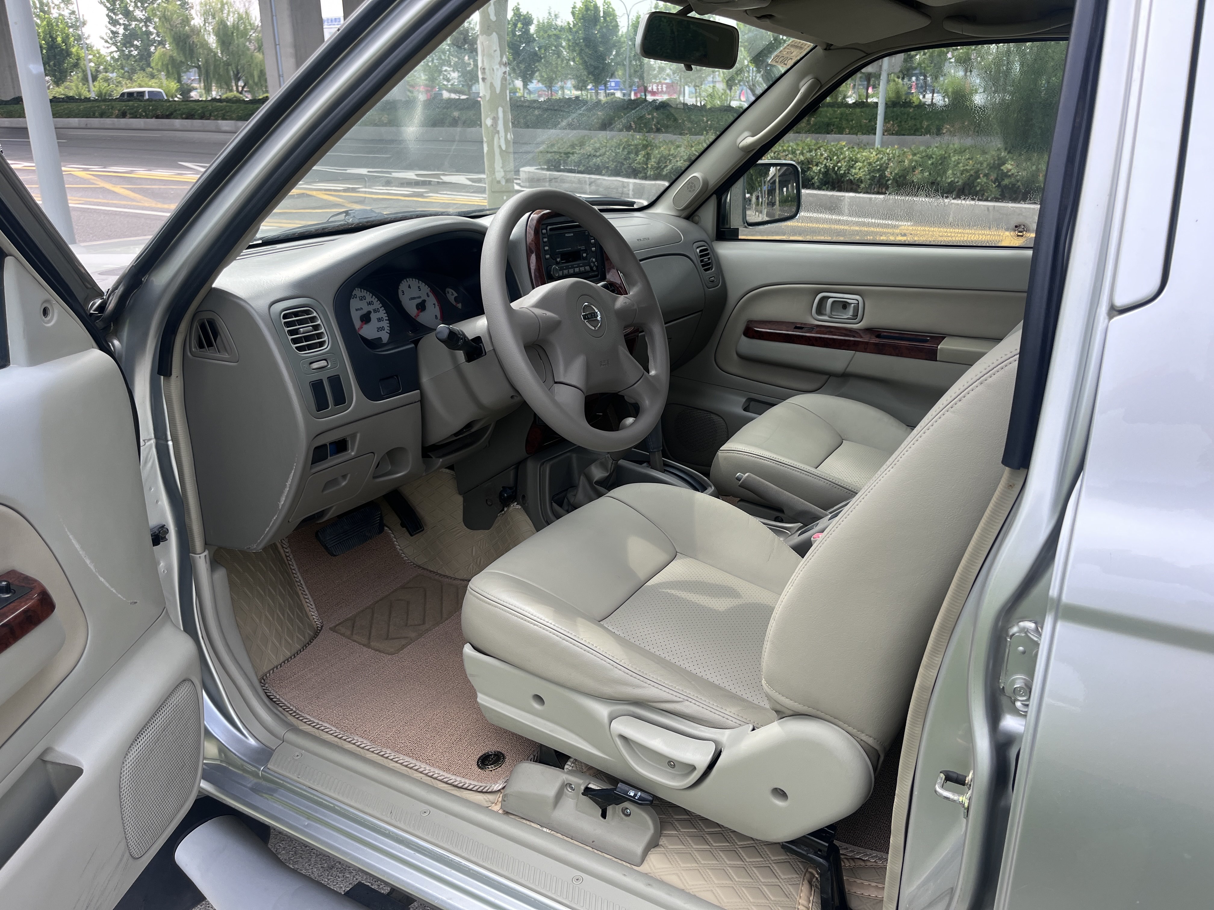 日产 日产帕拉丁 2005 汽车图片 #12