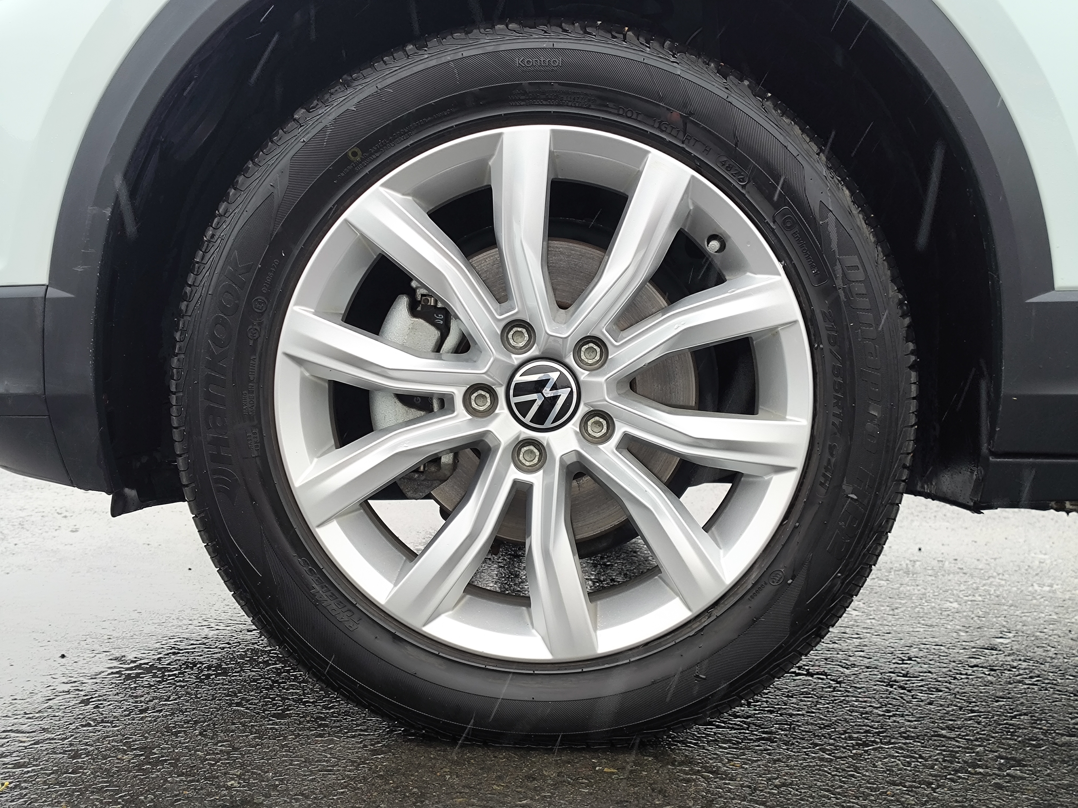 Volkswagen T-Roc 2022 car image #12