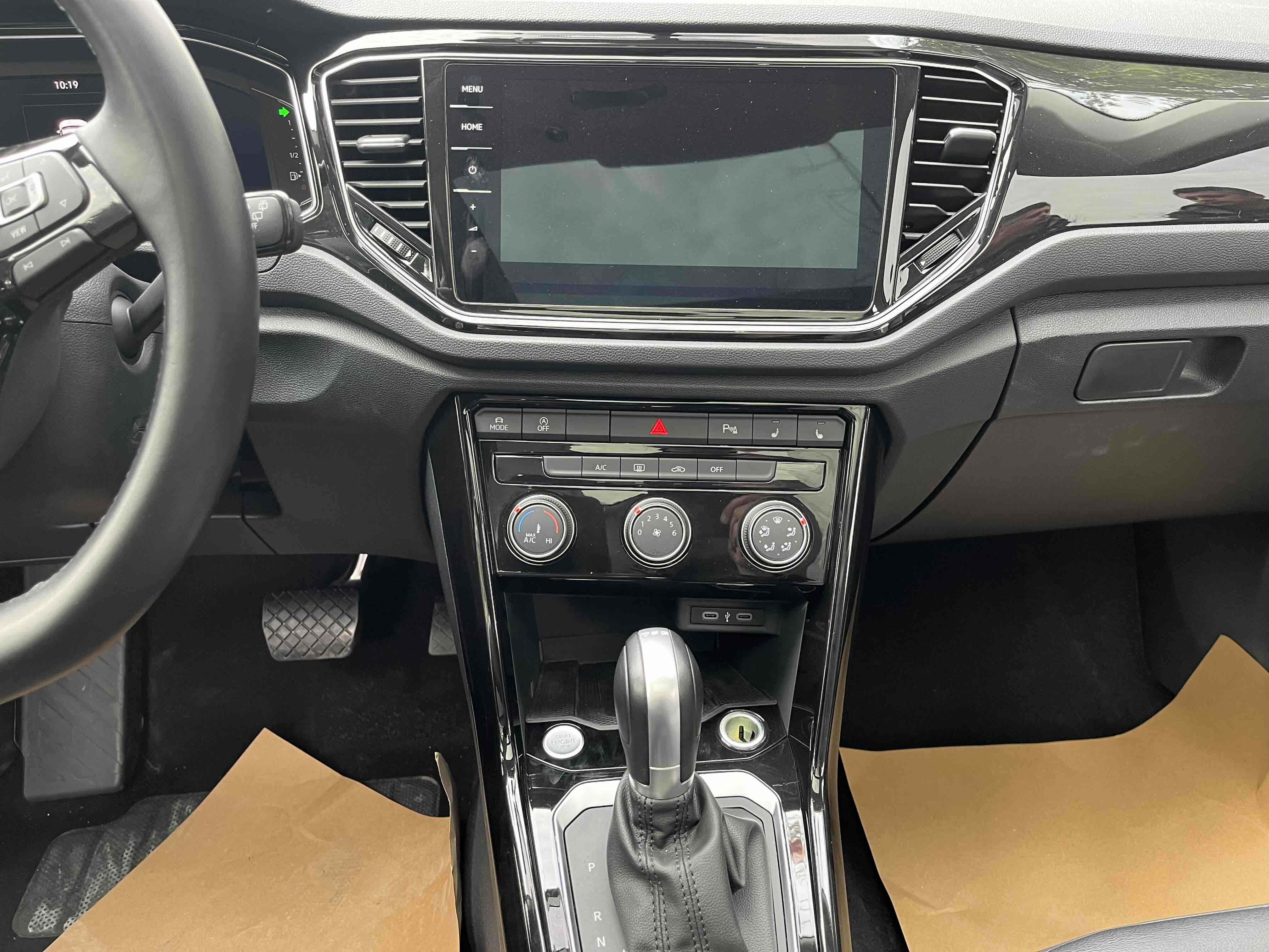 T-Roc 2023 car image #12