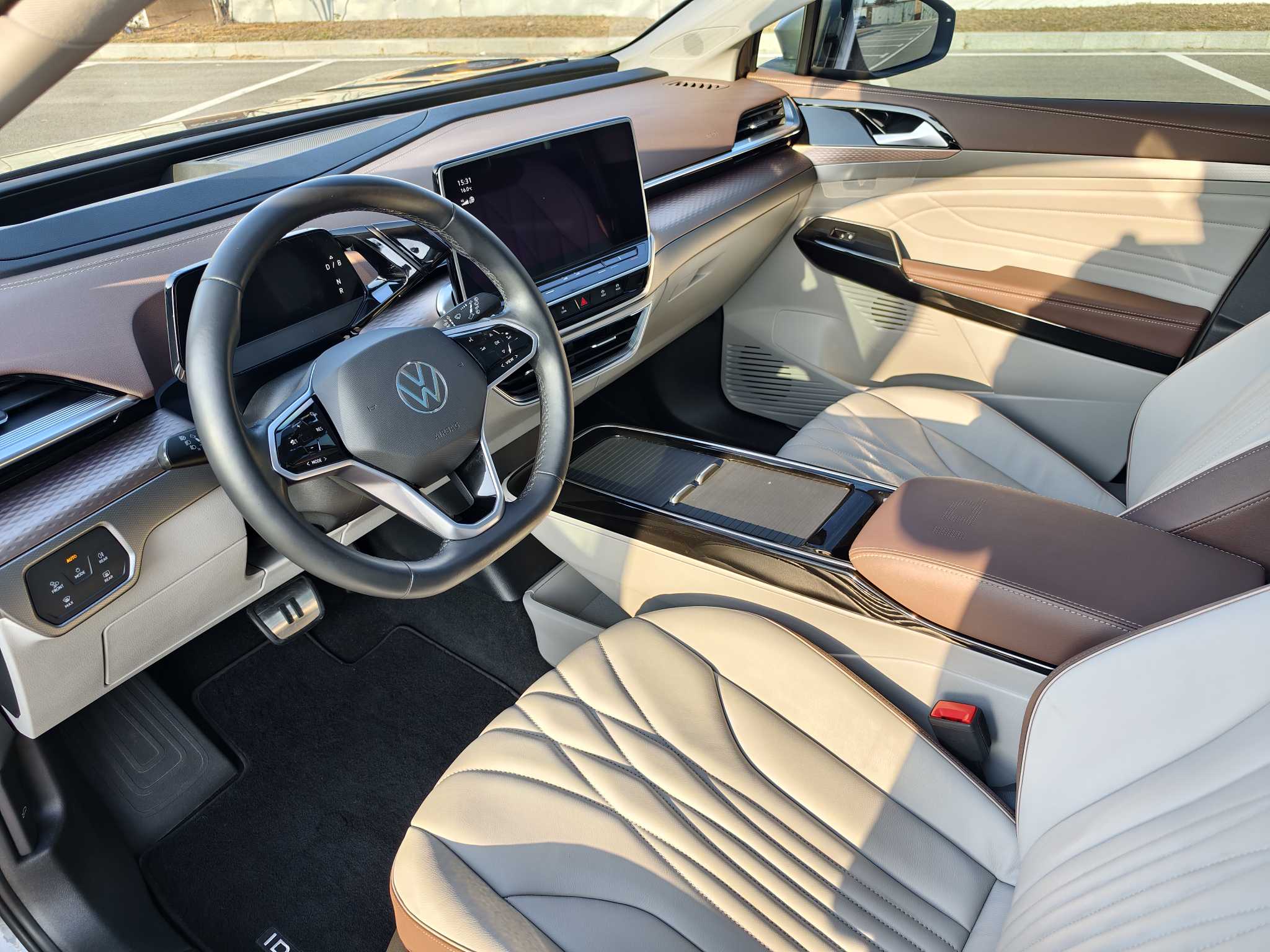 Volkswagen ID.6 X 2022 car image #12