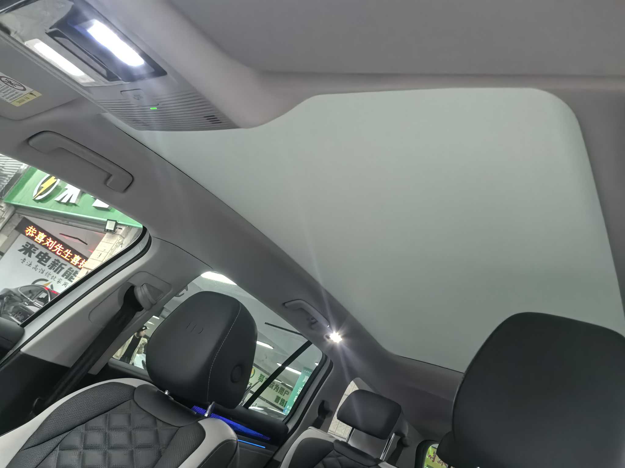 Volkswagen ID.6 Crozz 2022 #12 Volkswagen ID.6 Crozz 2022 immagine di auto #12