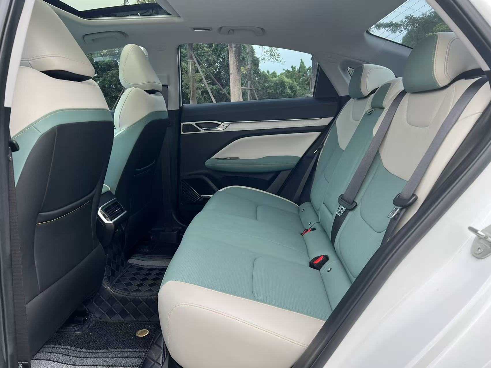 GEELY Emgrand L 2023 car image #12