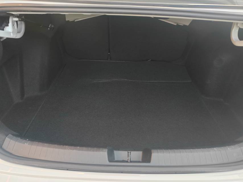 Volkswagen Sagitar 2022 car image #12