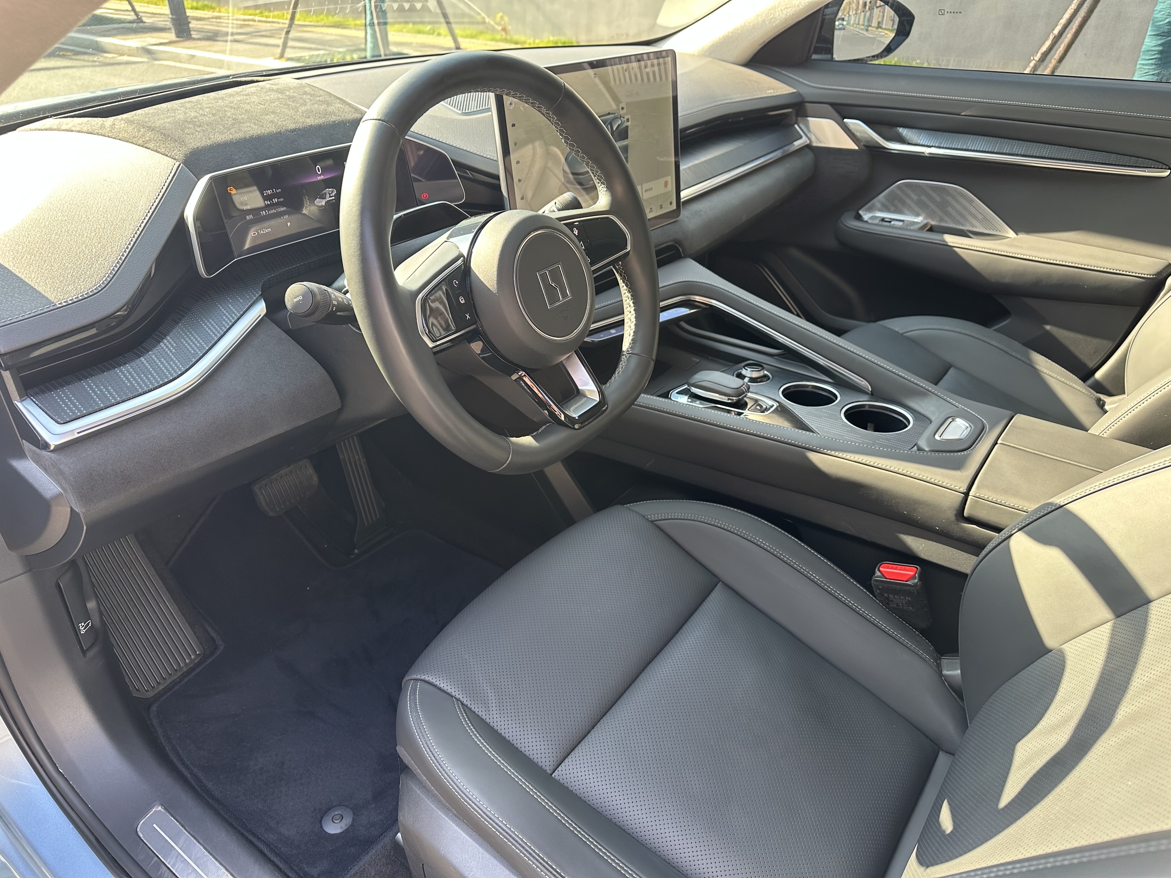 极氪 极氪001 2022 汽车图片 #12