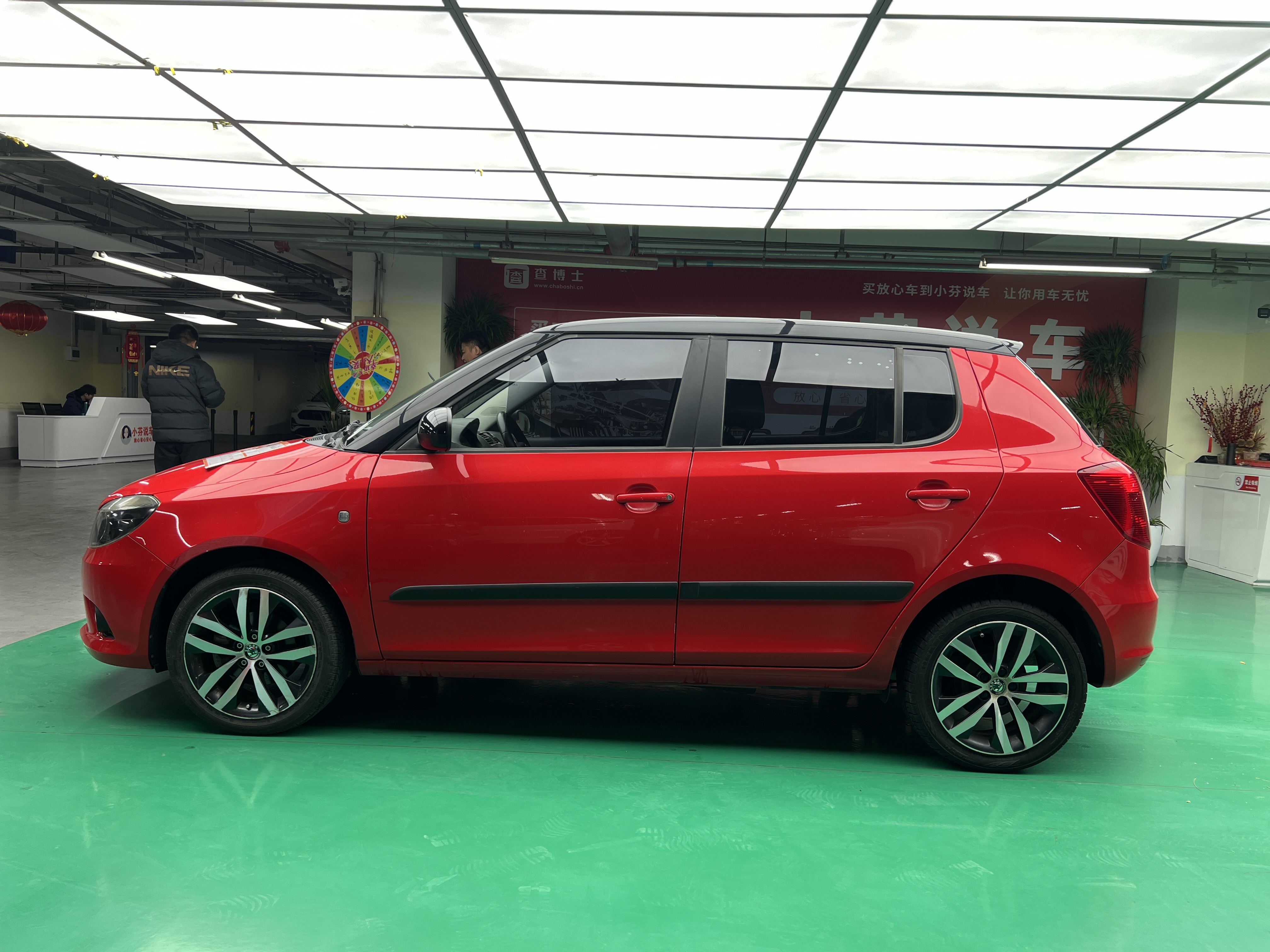 Skoda Fabia 2012 car image #12