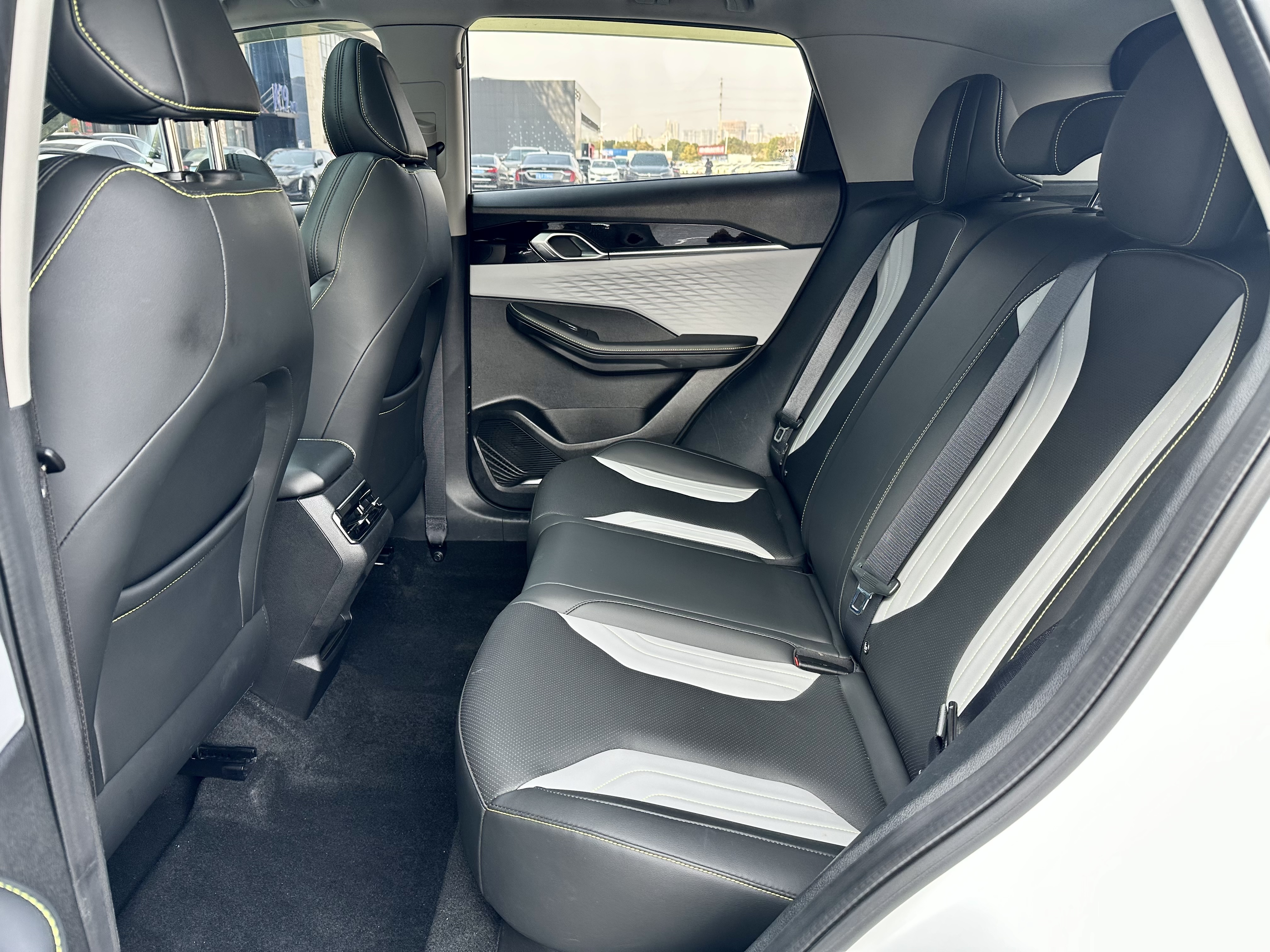 GEELY Coolray 2023 #12 GEELY Coolray 2023 car image #12