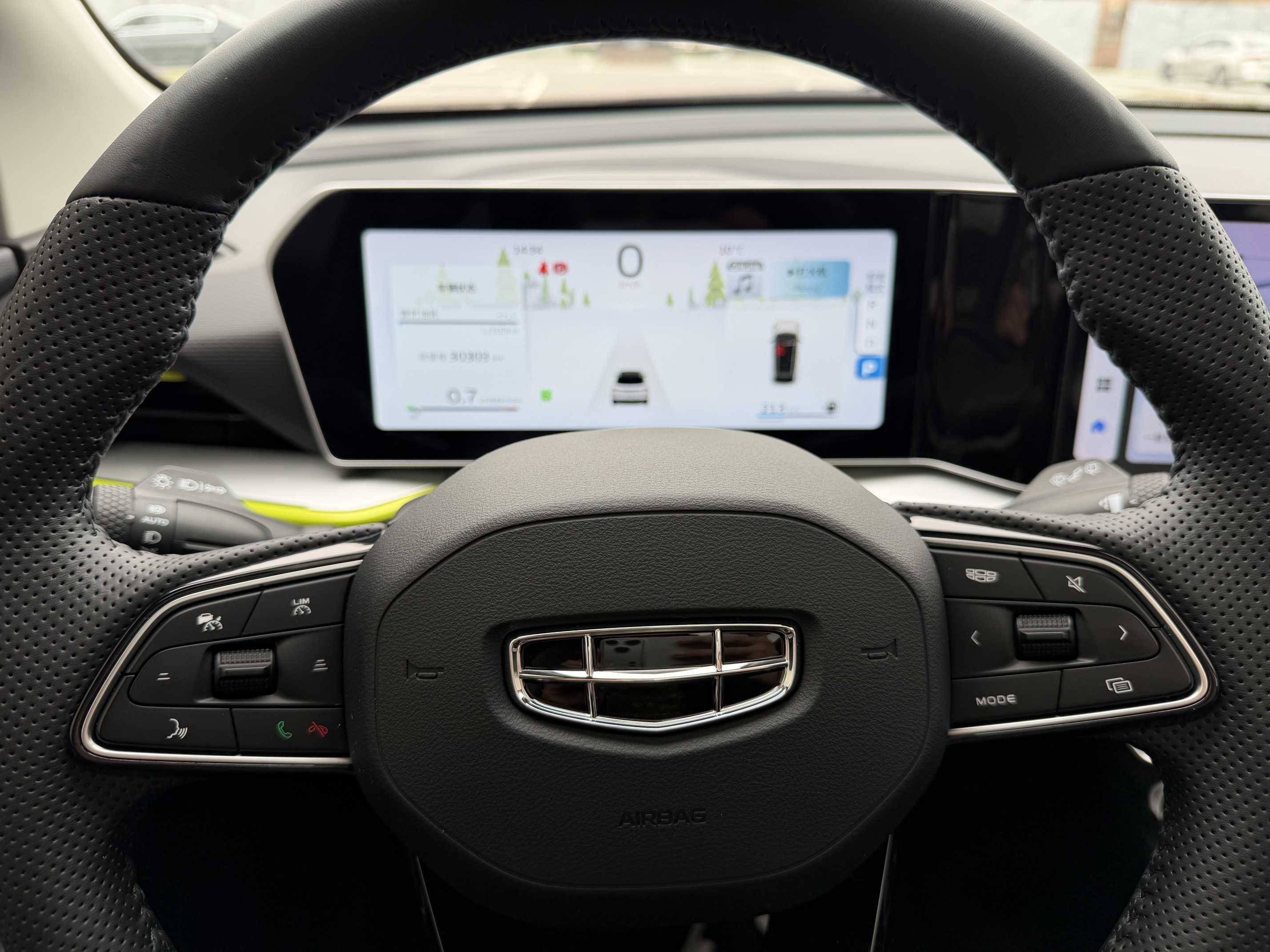 GEELY Coolray 2022 #12 GEELY Coolray 2022 car image #12