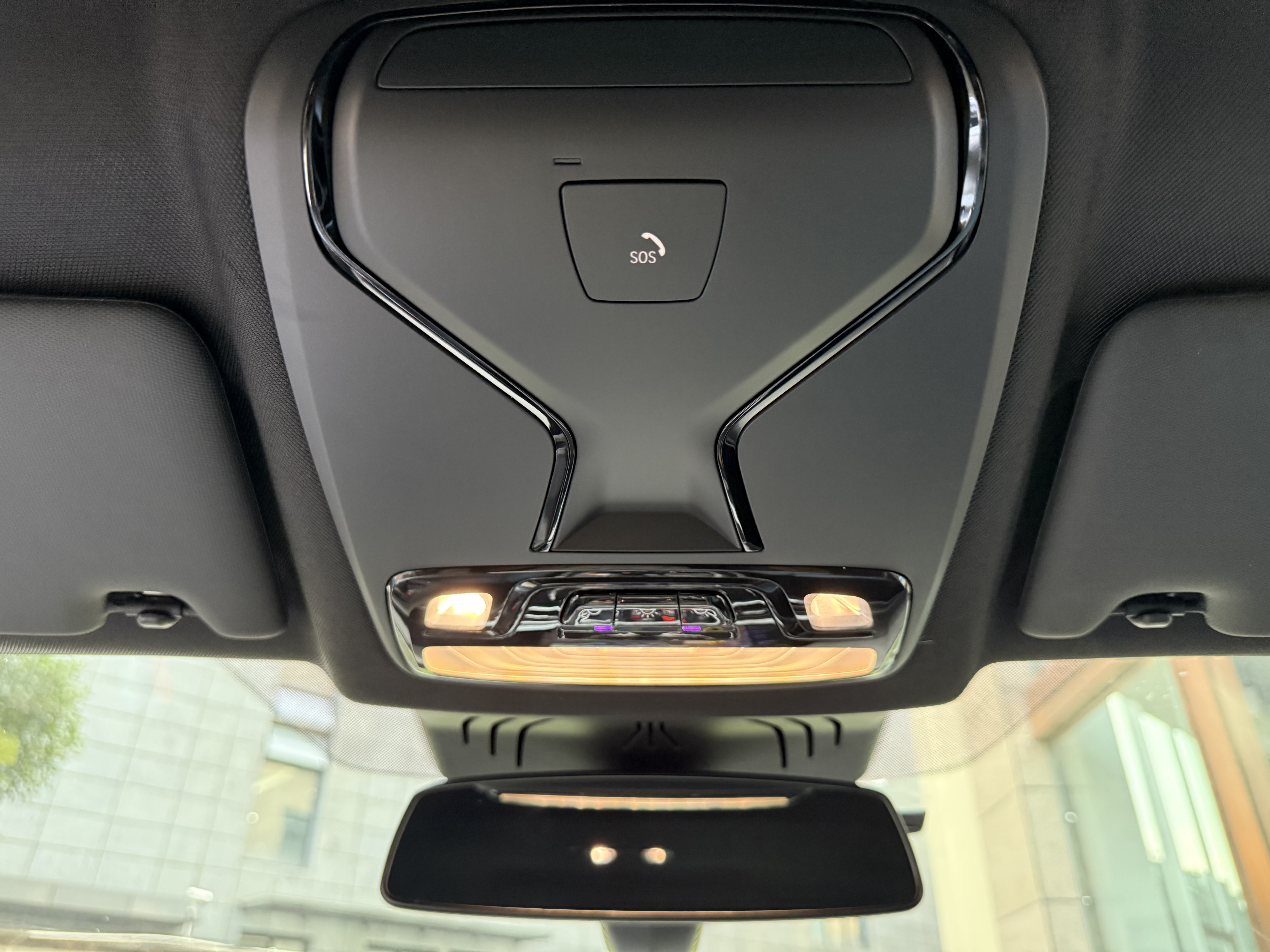 BMW M4 2022 immagine di auto #12