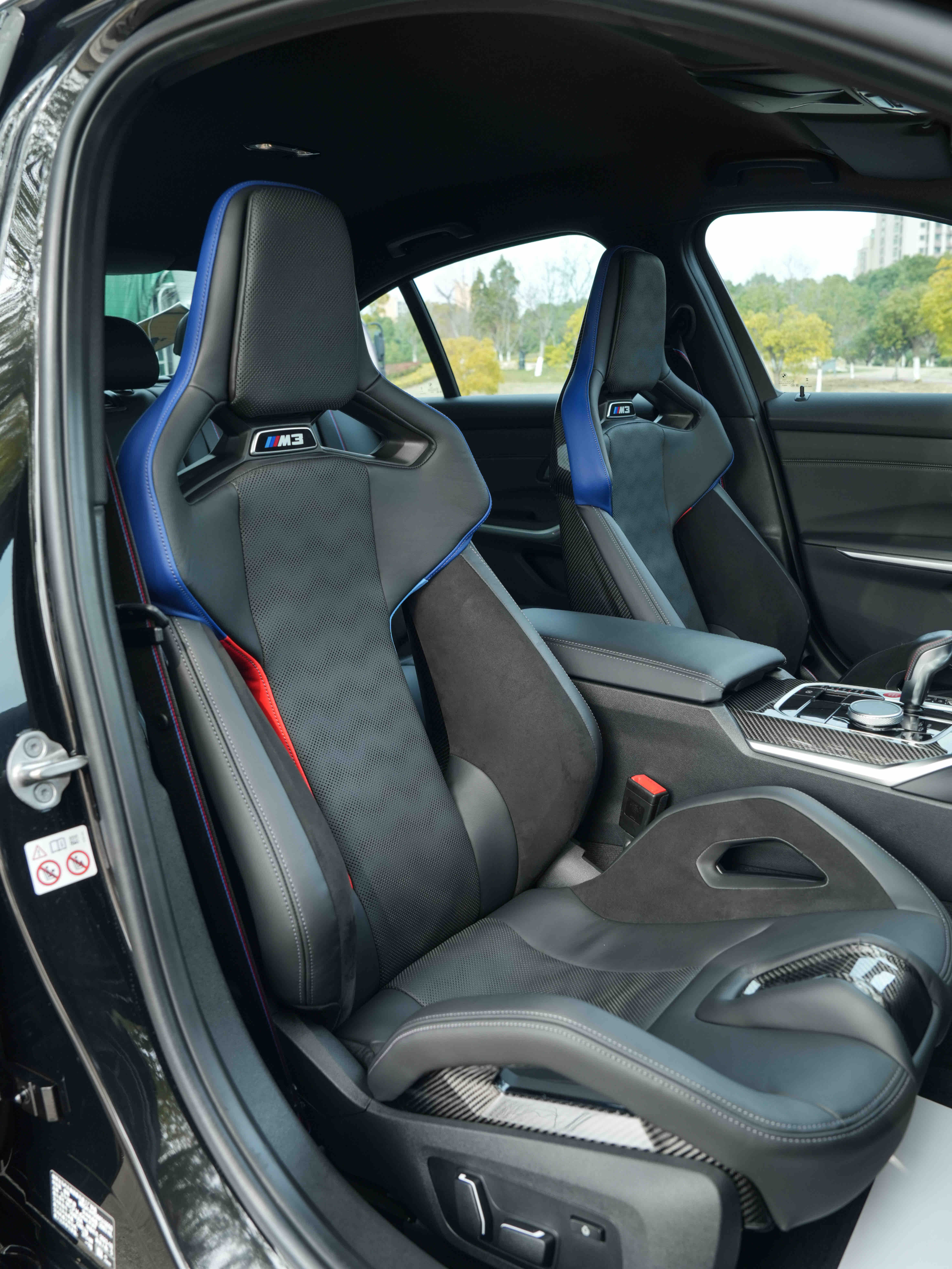 BMW M3 2024 immagine di auto #12