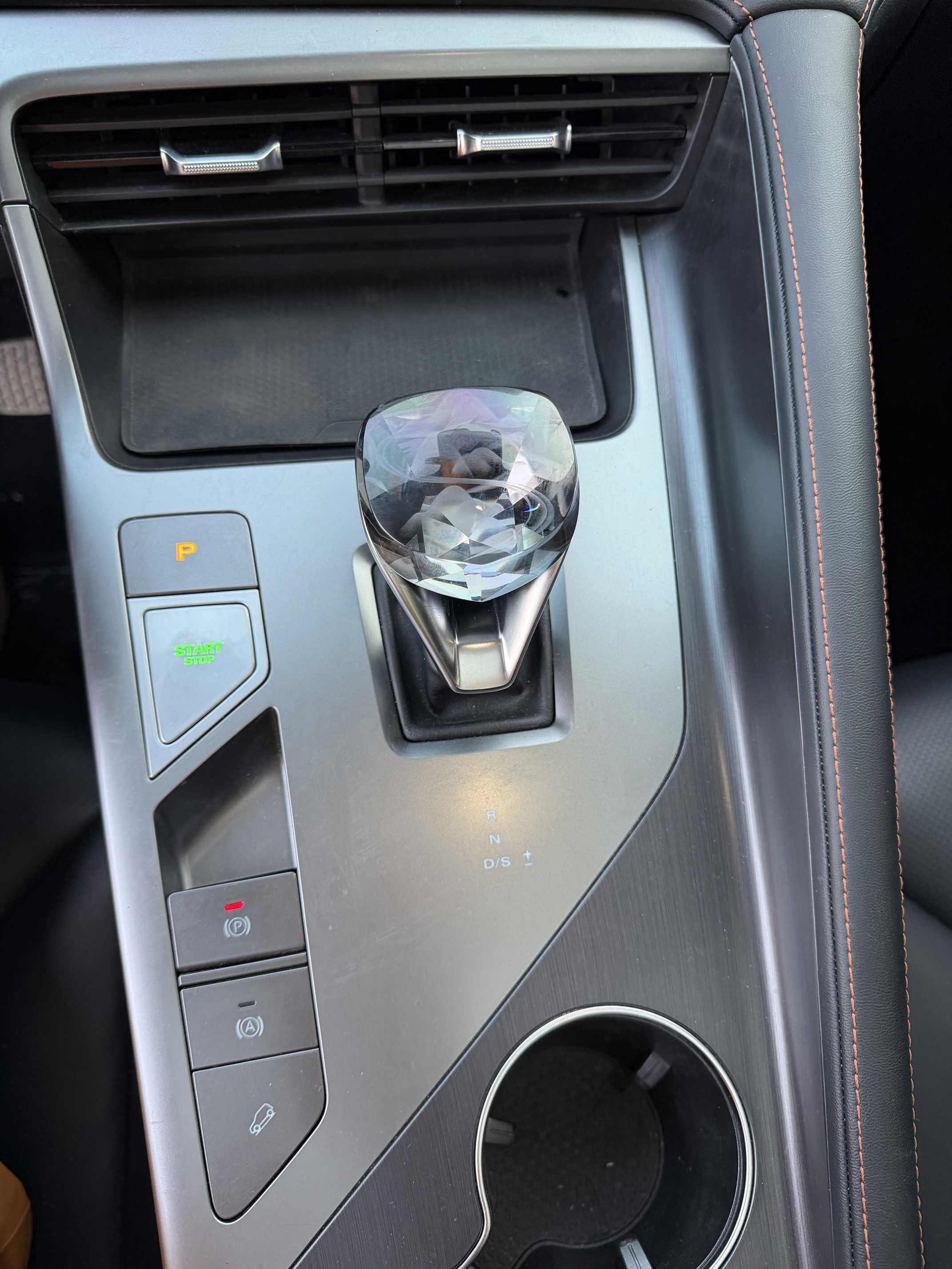 Roewe RX5 2023 image de voiture #12