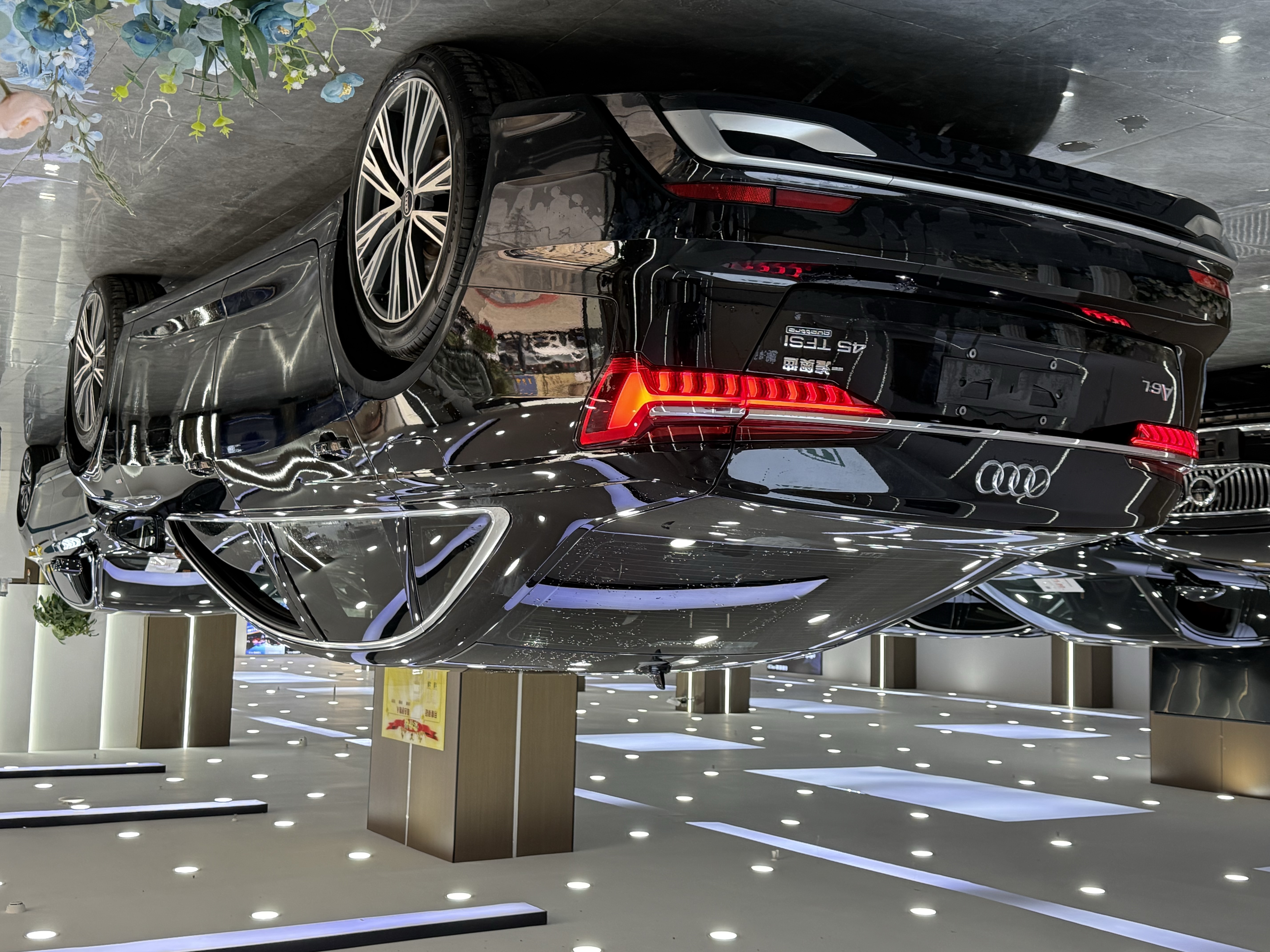 Audi A6L 2022 car image #12