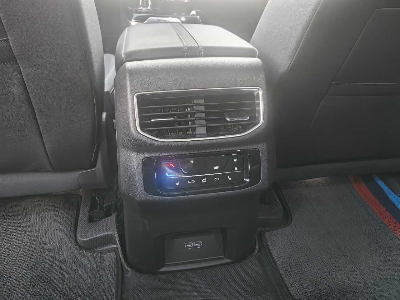 Volkswagen Talagon 2022 car image #12