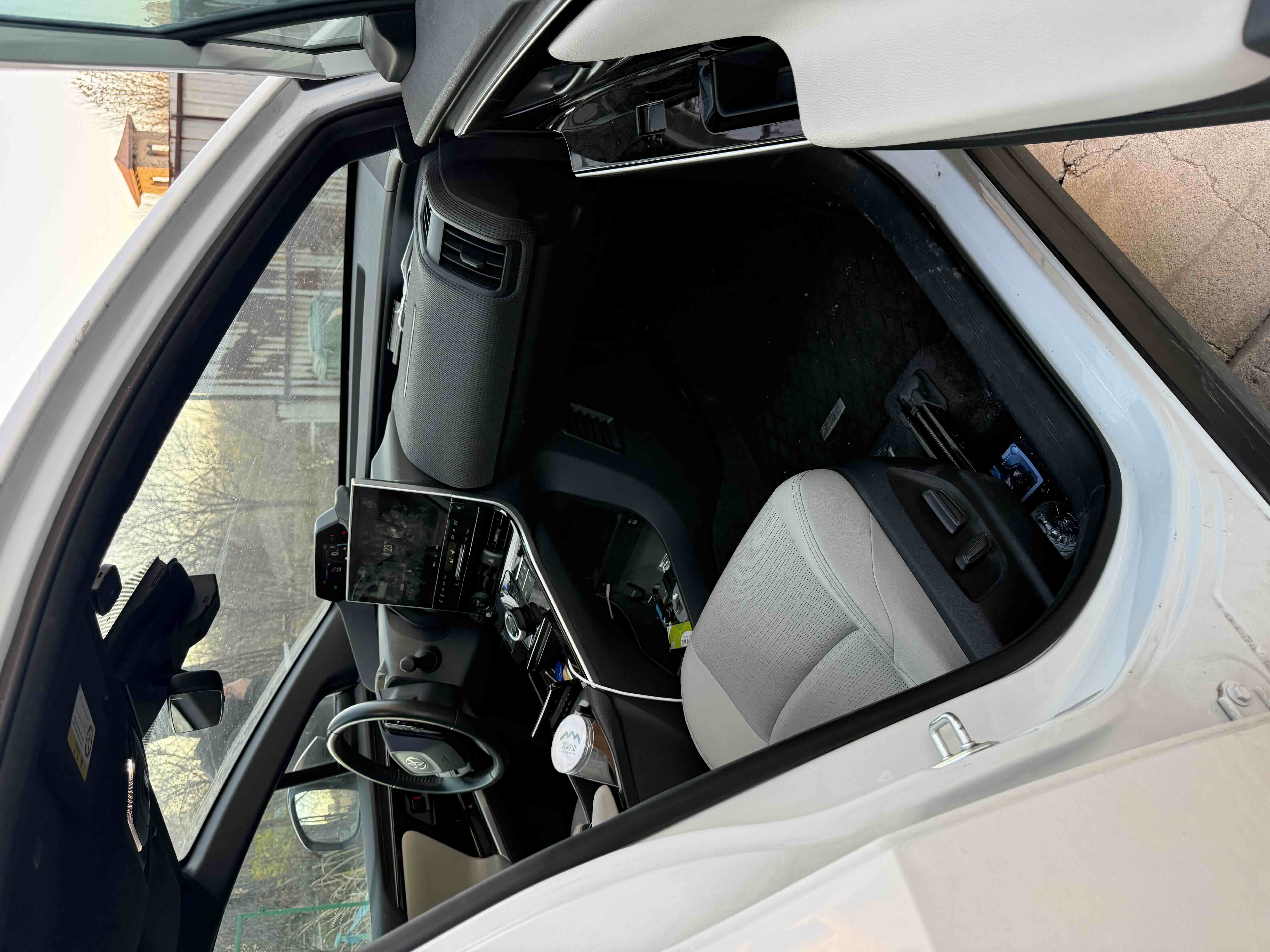 丰田 一汽丰田bZ4X 2023 汽车图片 #12