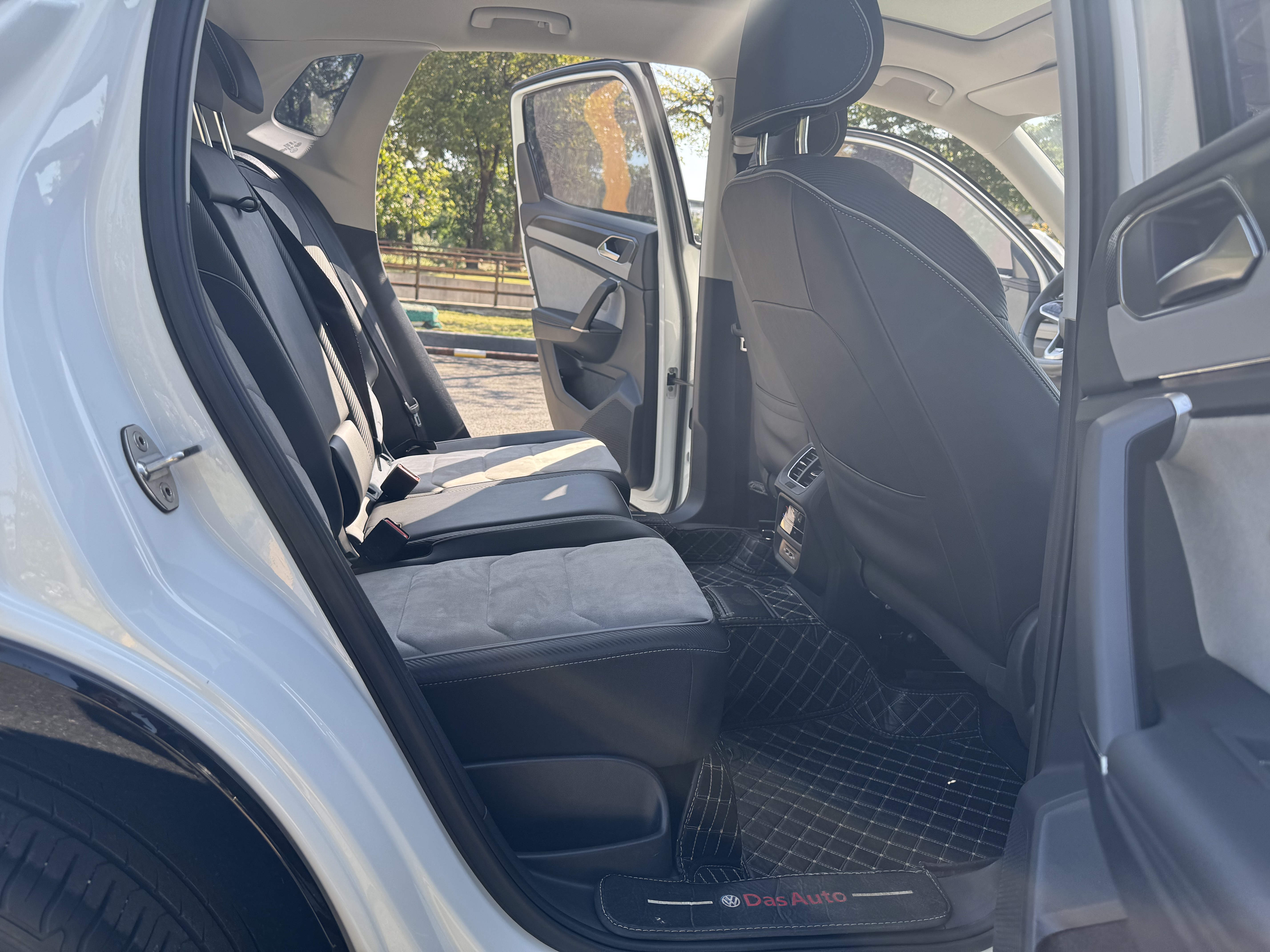 Volkswagen Tayron X 2023 car image #12