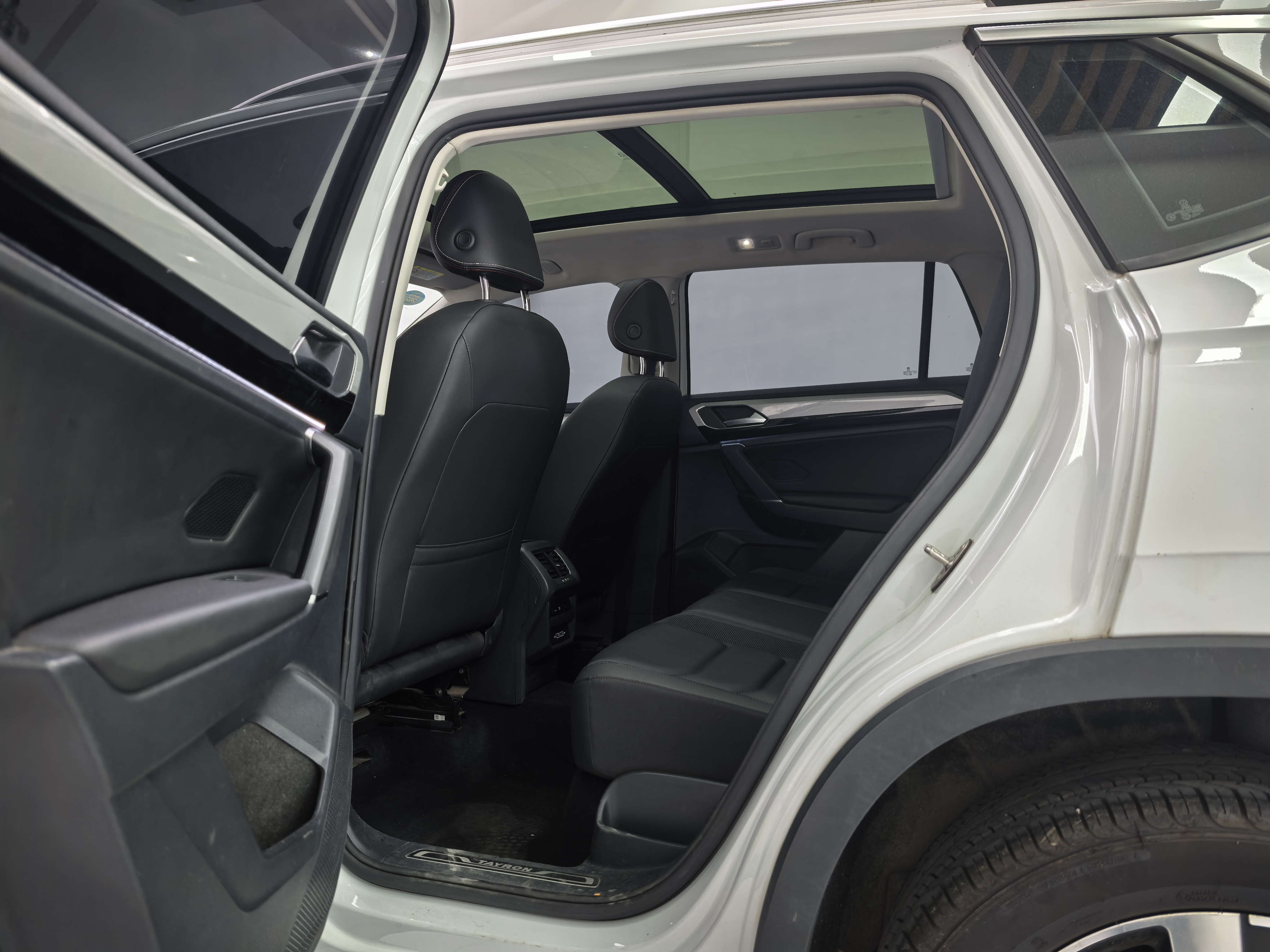 Volkswagen Tayron X 2023 car image #12