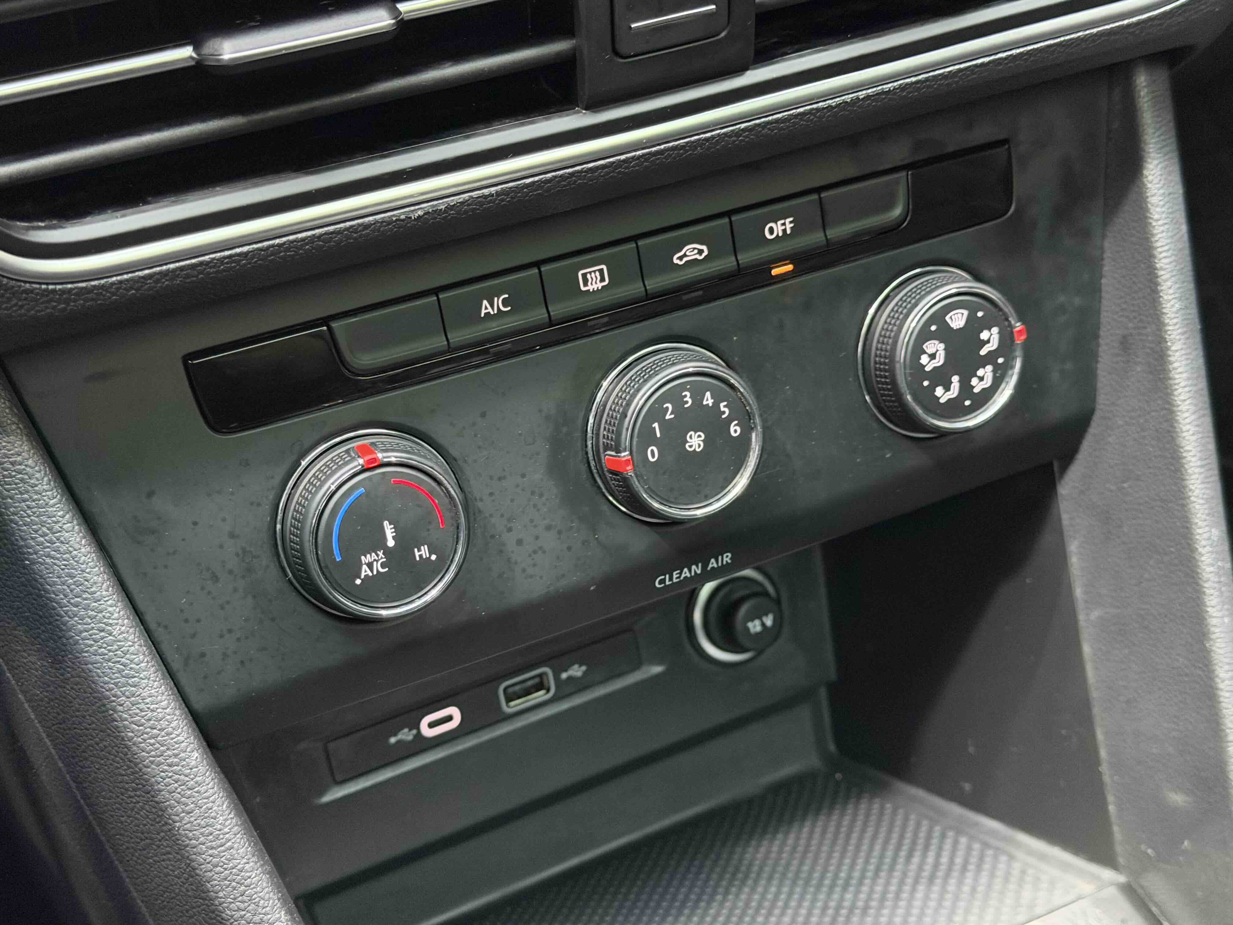 Volkswagen Tiguan L 2023 #12 Volkswagen Tiguan L 2023 car image #12