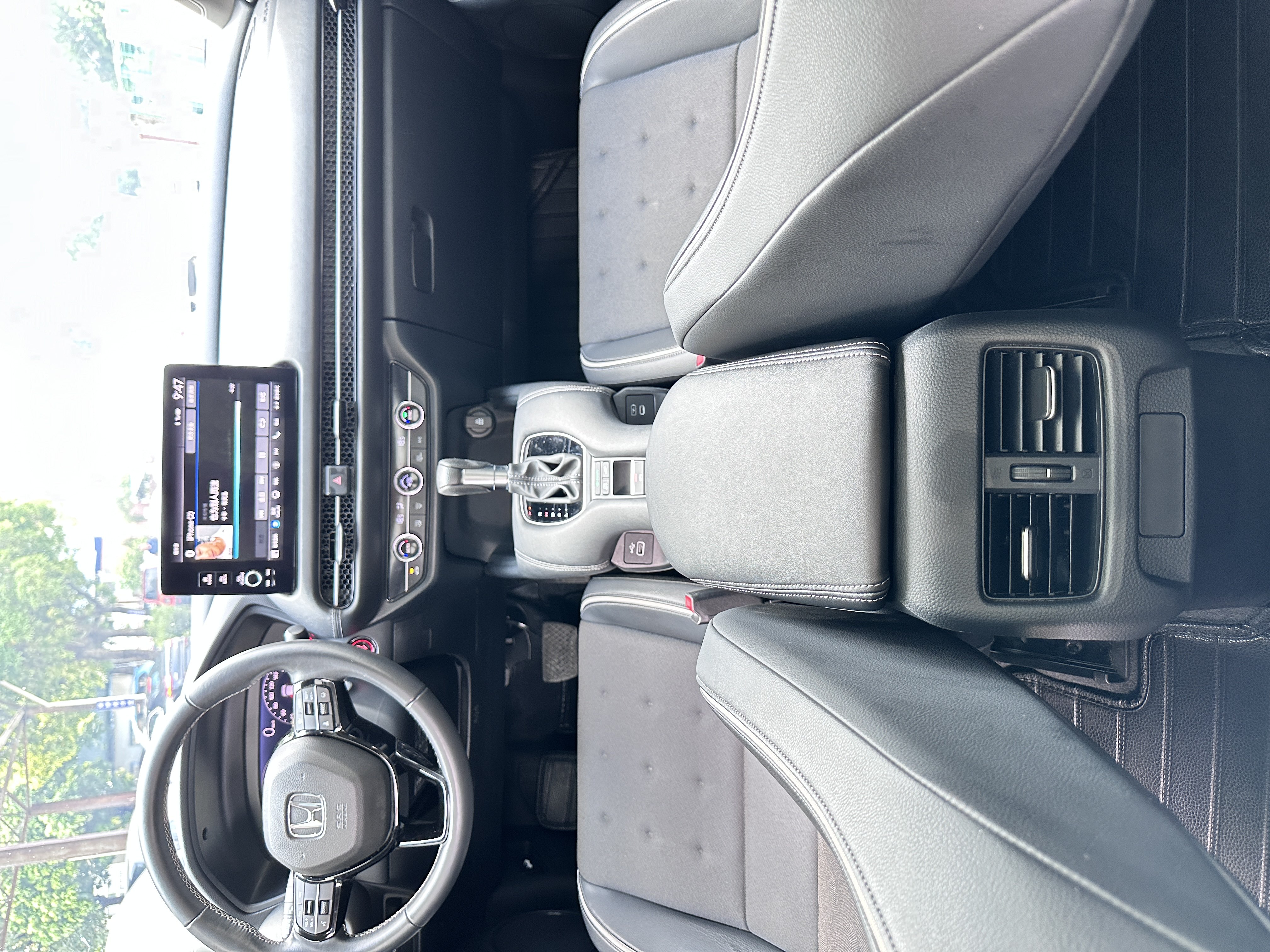 Honda ZR-V 2023 immagine di auto #12