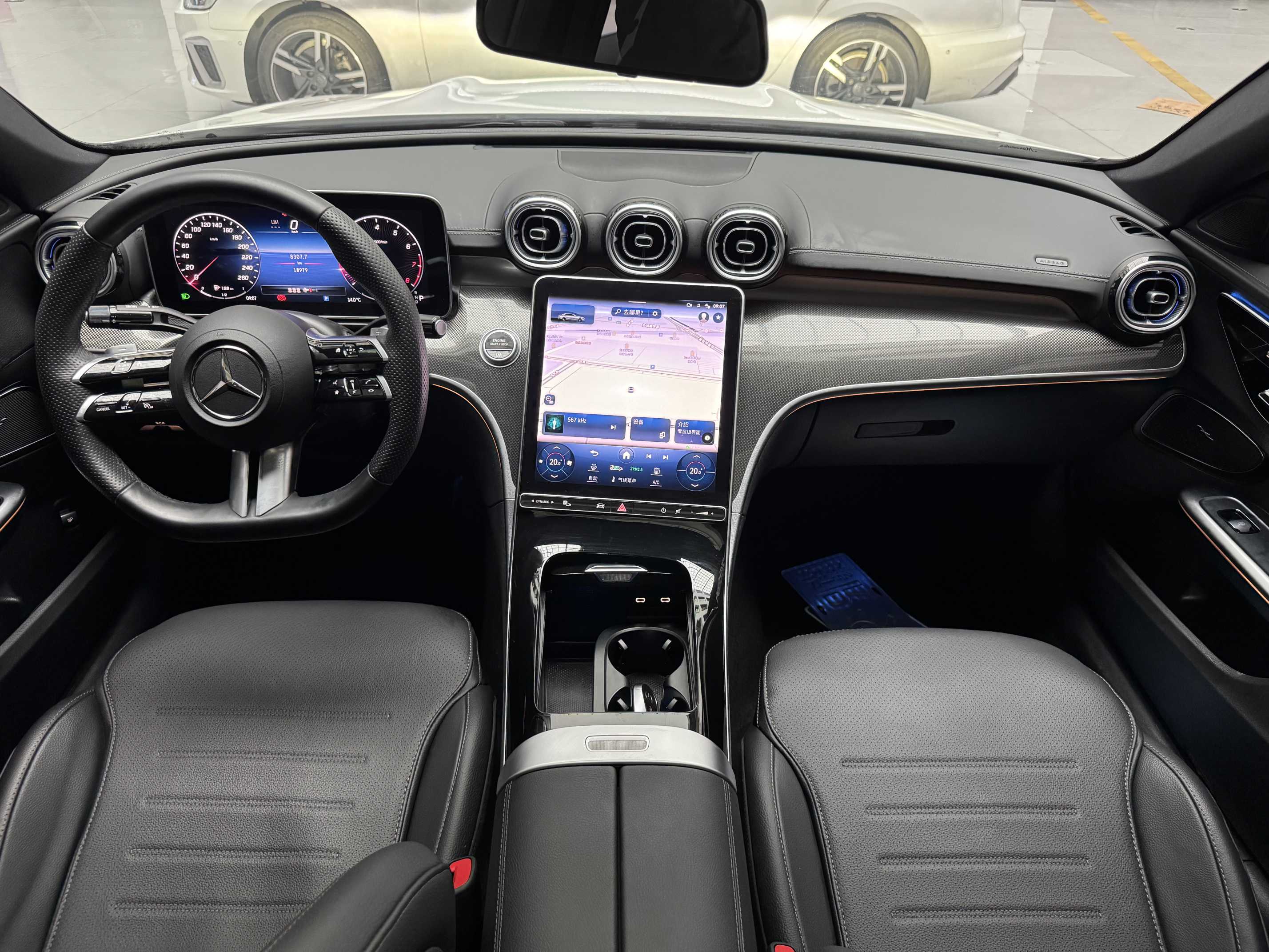 Mercedes-Benz C Class 2024 صورة سيارة #12