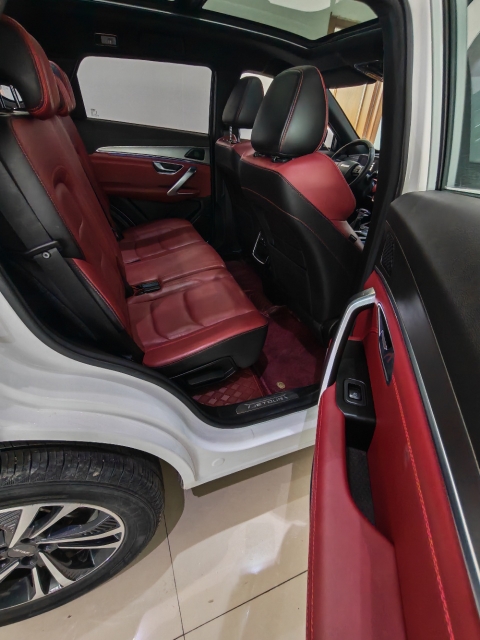 Jetour X70 PLUS 2023 car image #12