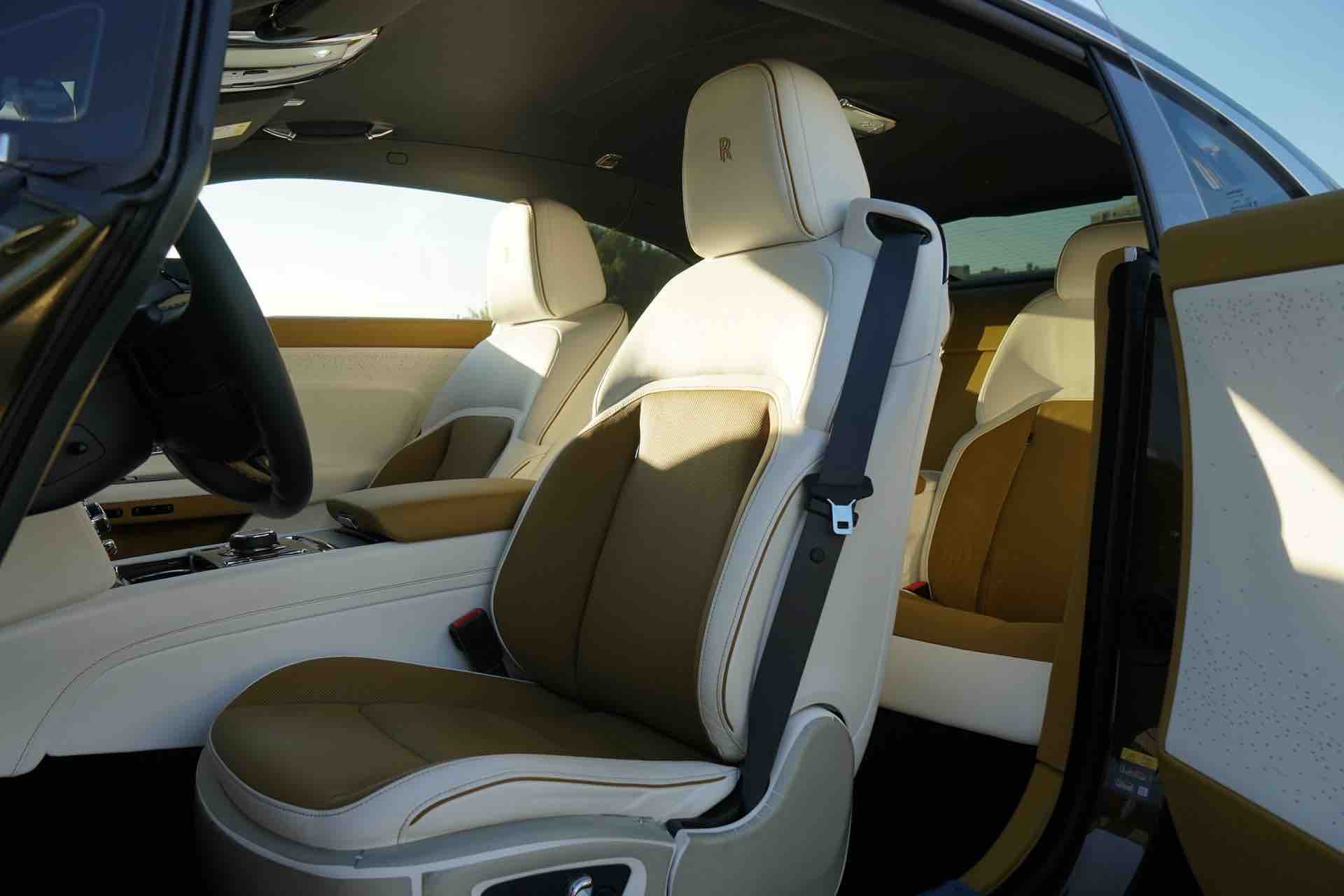 劳斯莱斯 闪灵 2024 汽车图片 #12